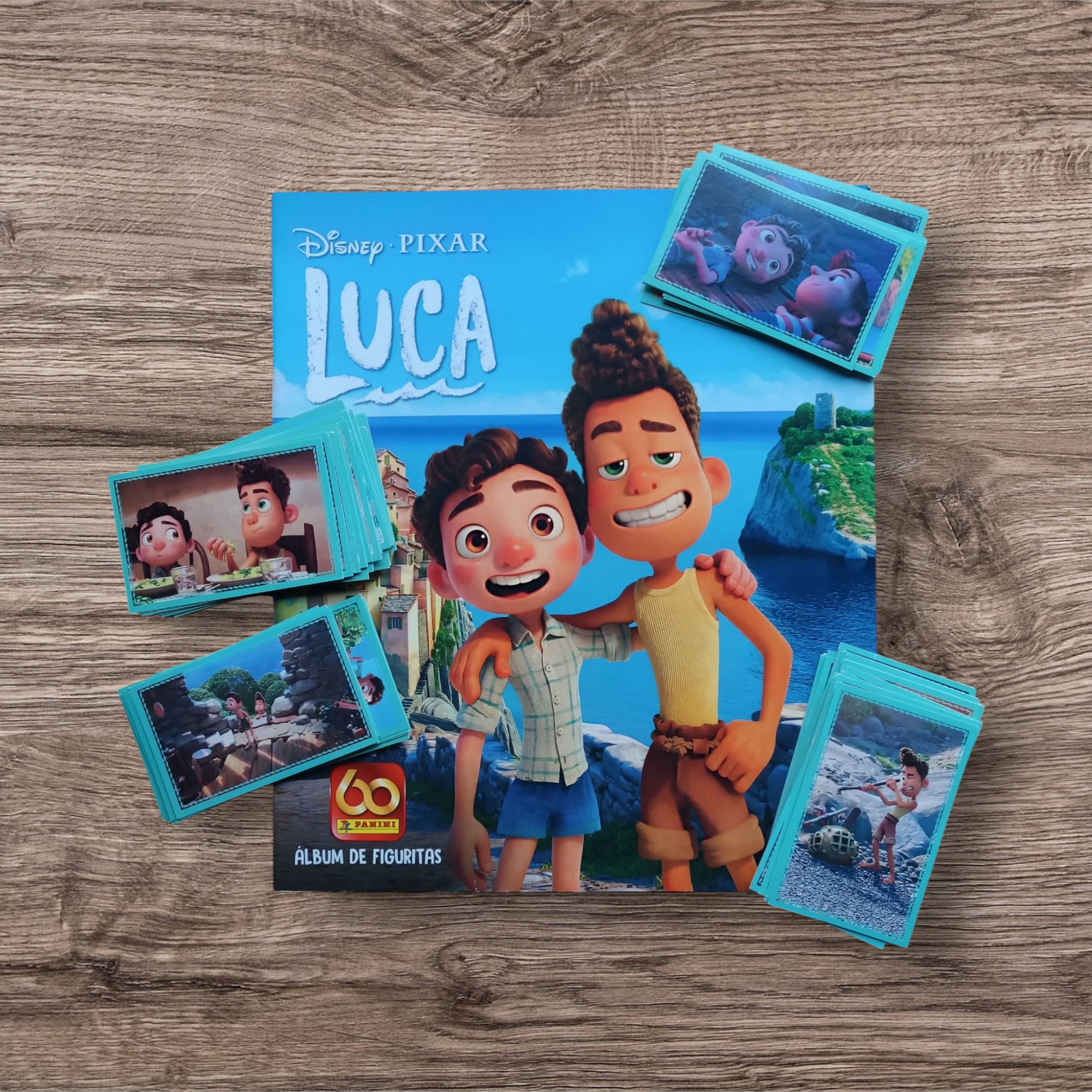 Álbum + 118 figuritas sin repetir de Luca Disney Pixar