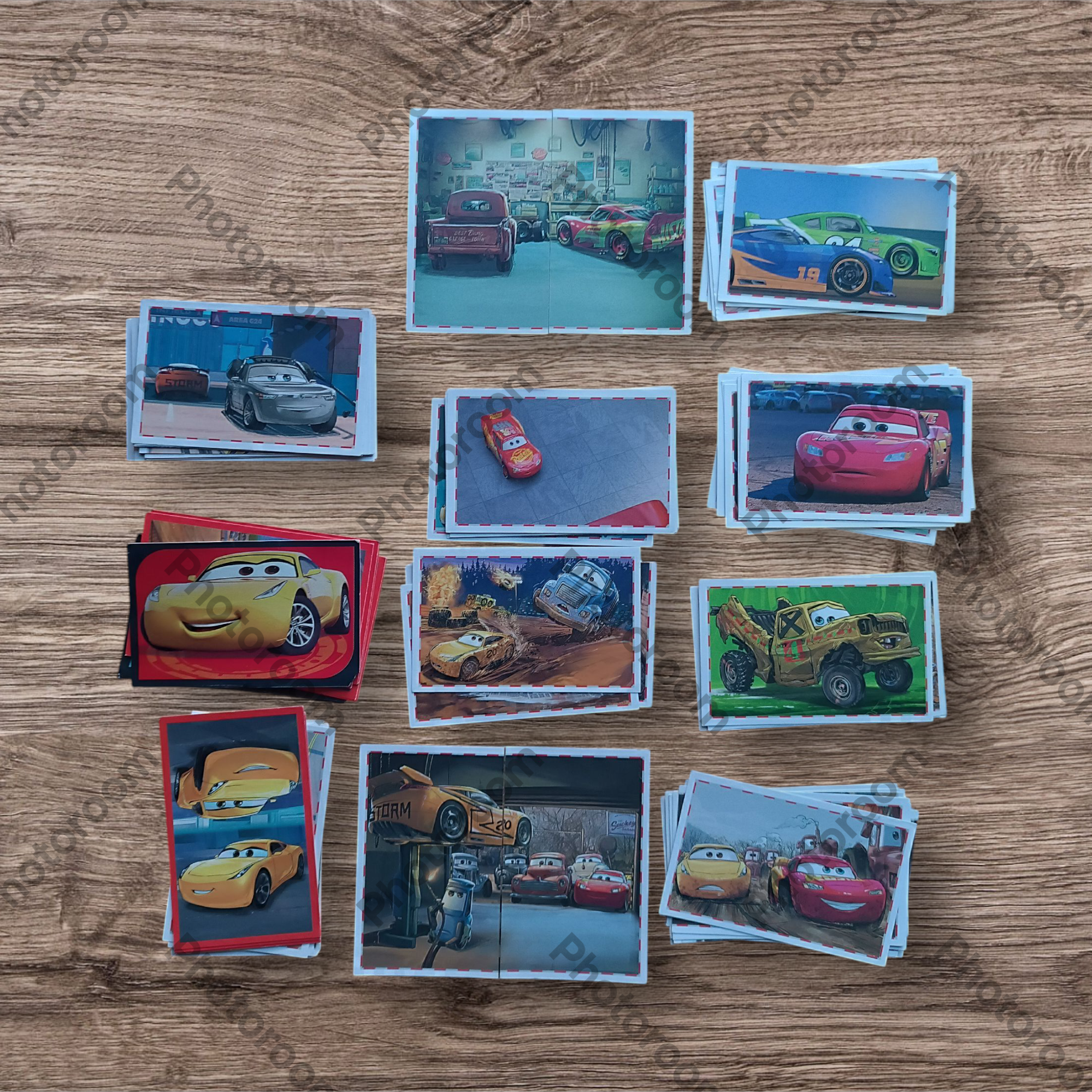 Lote 122 figuritas sin repetir Cars 3
