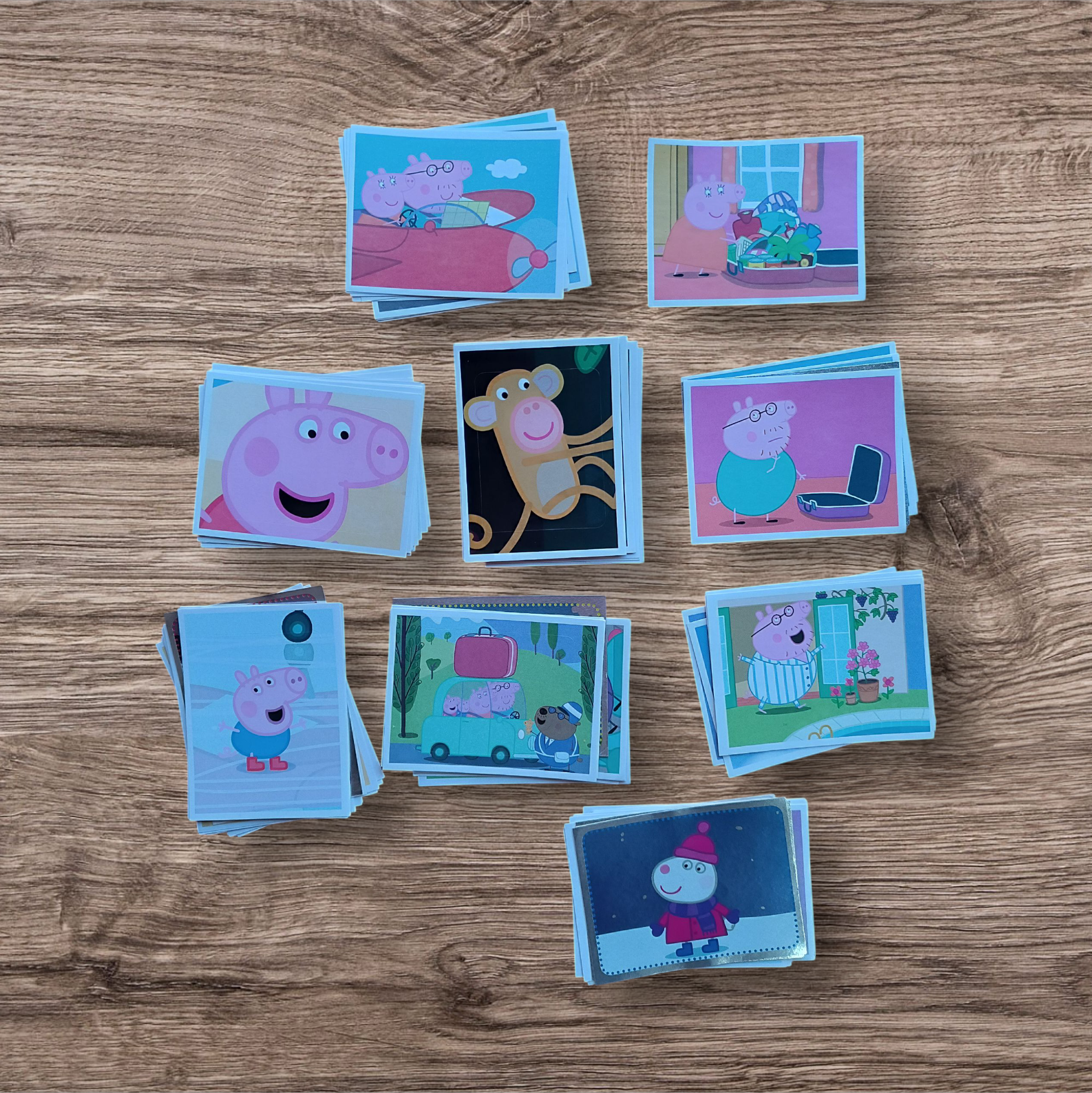 Lote 89 figuritas sin repetir Peppa Pig, de Panini