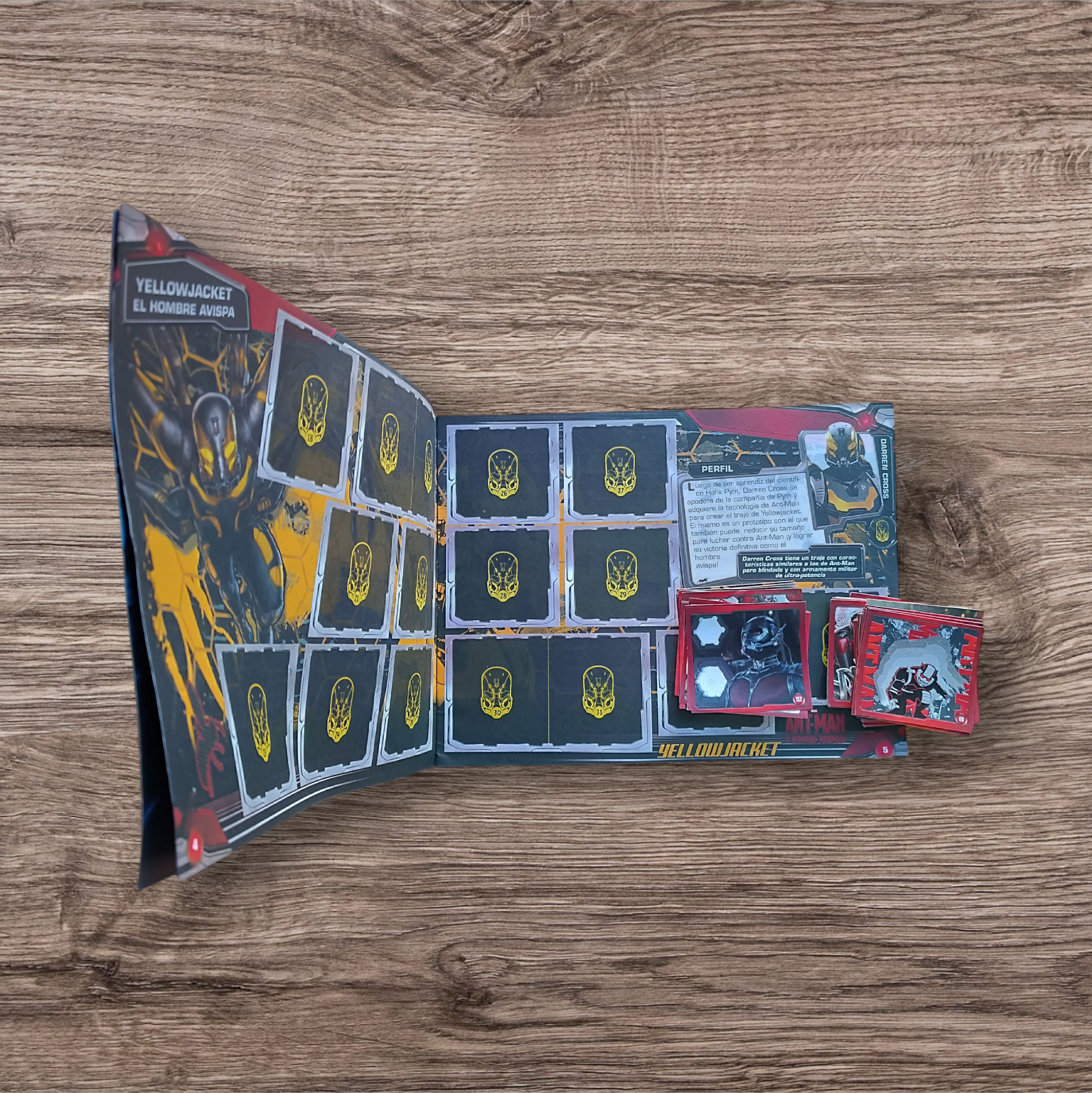 Álbum + 81 figuritas sin repetir Antman