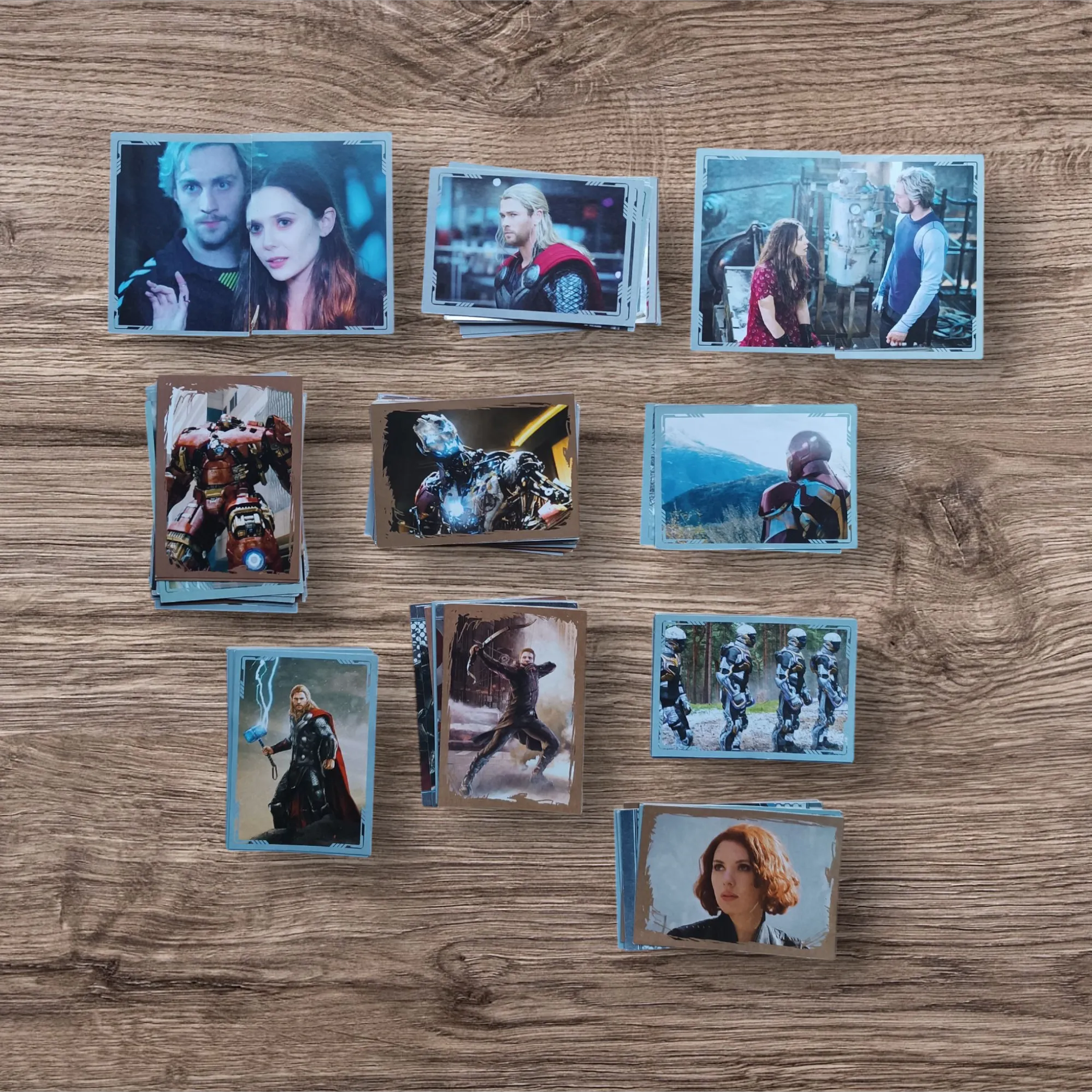 Lote 112 figuritas sin repetir Avengers Era de Ultrón
