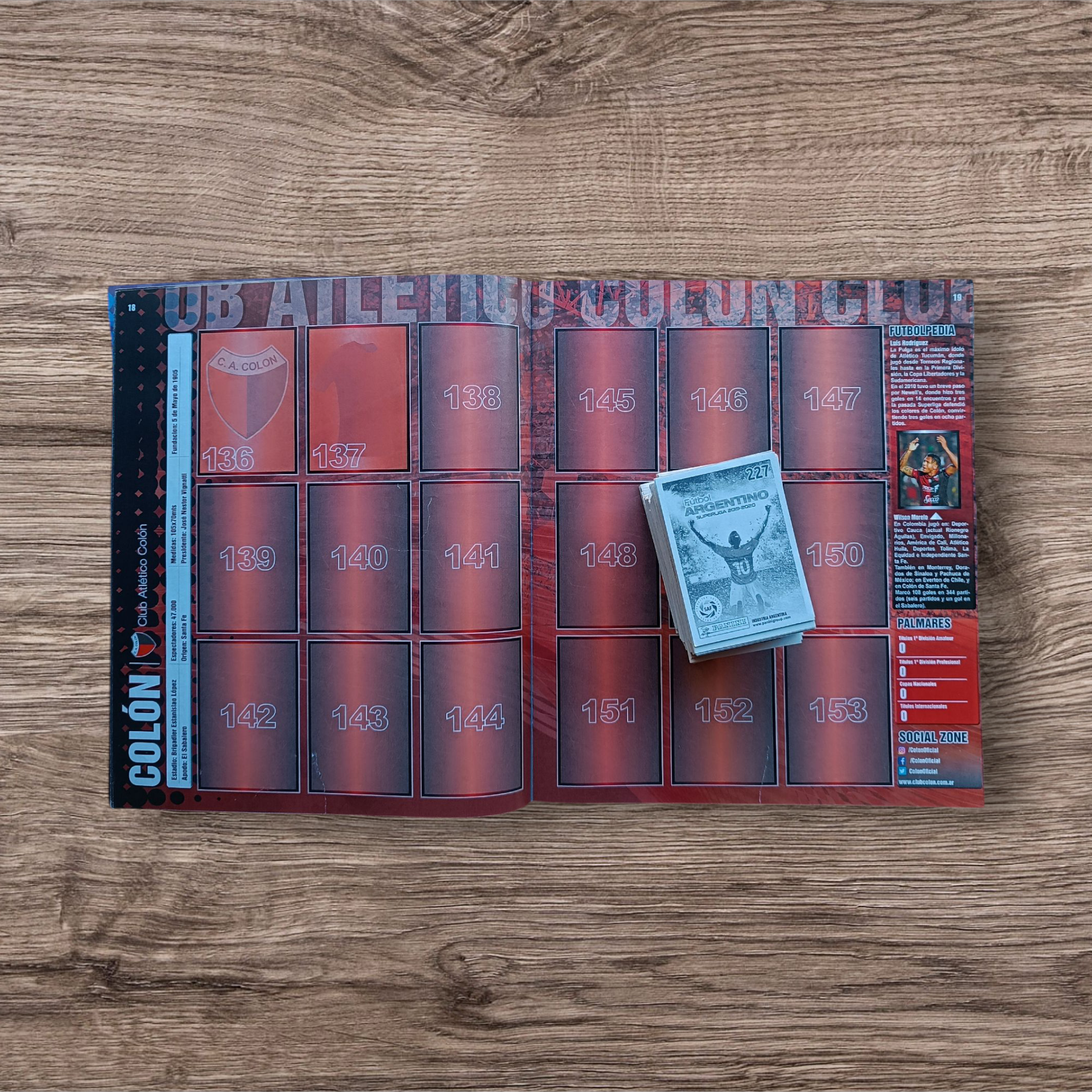 Álbum + 368 figuritas sin repetir SuperLiga Fútbol Argentino 2019-2020