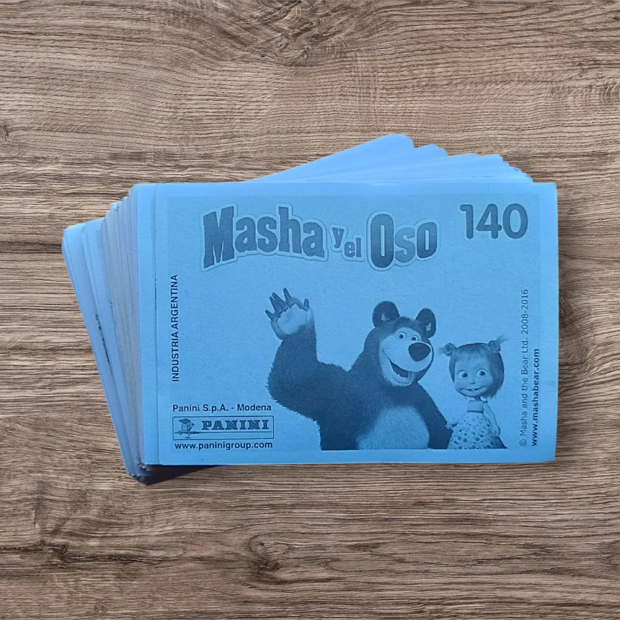 Lote 89 figuritas sin repetir Masha y el Oso
