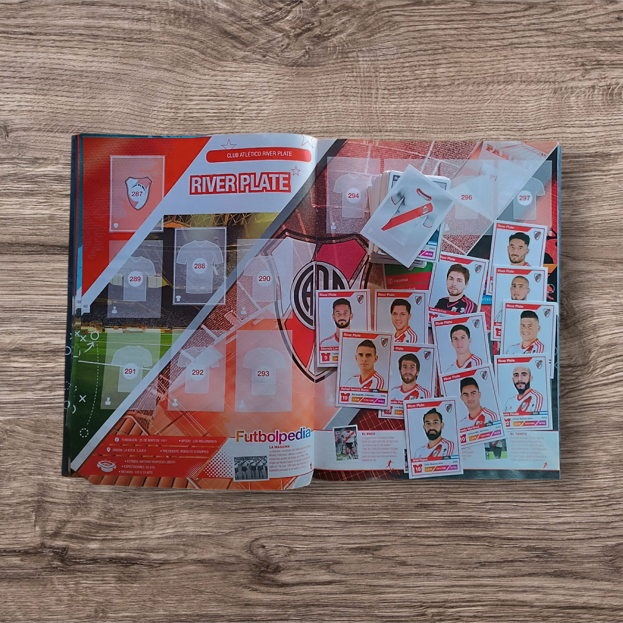 Álbum + 293 figuritas sin repetir Fútbol Argentino 2017/2018