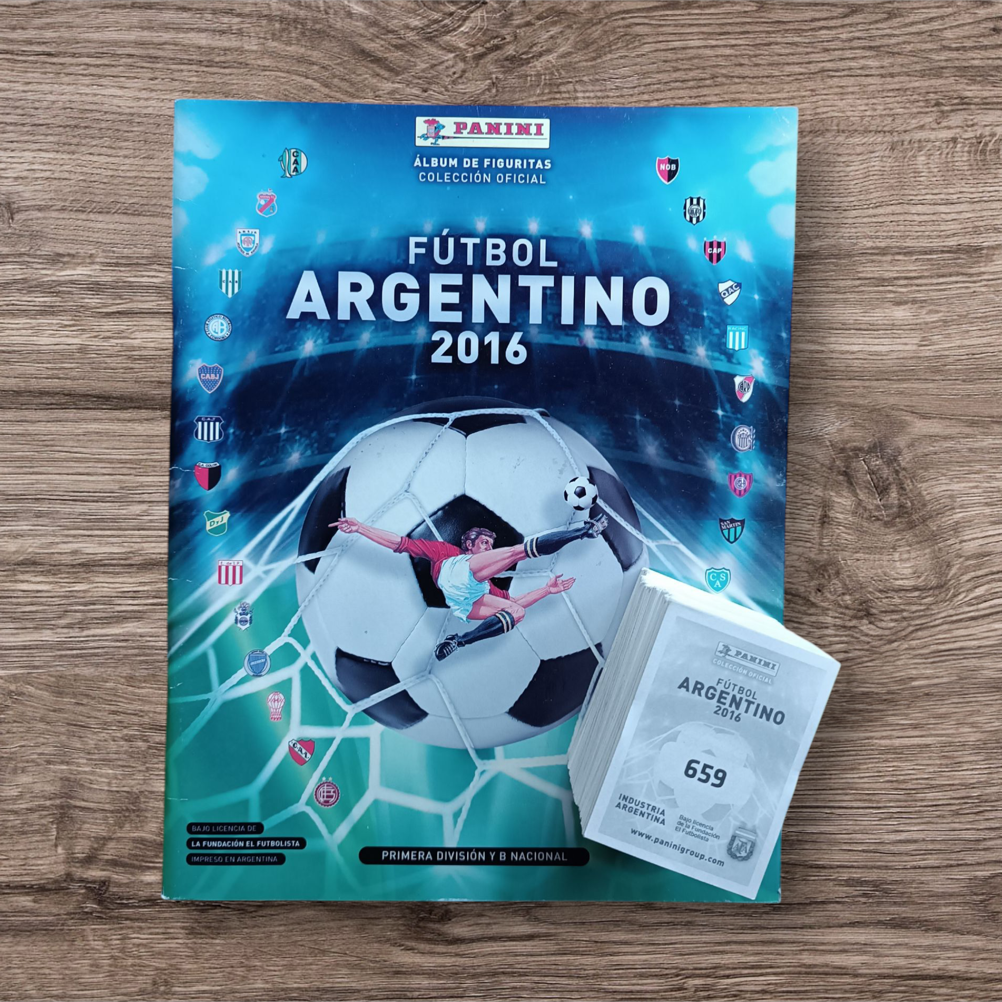 Álbum + 371 figuritas sin repetir Fútbol Argentino 2016