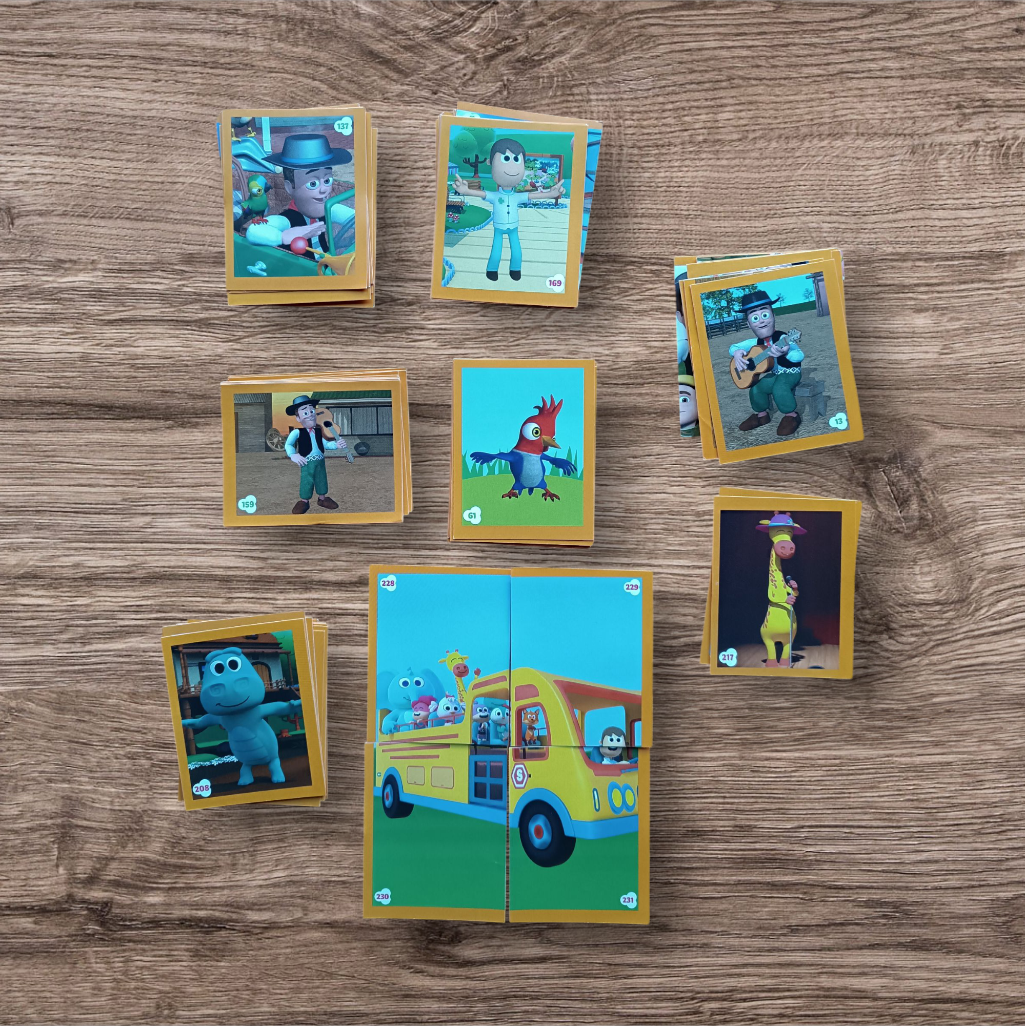 Lote 77 figuritas sin repetir La Granja de Zenón