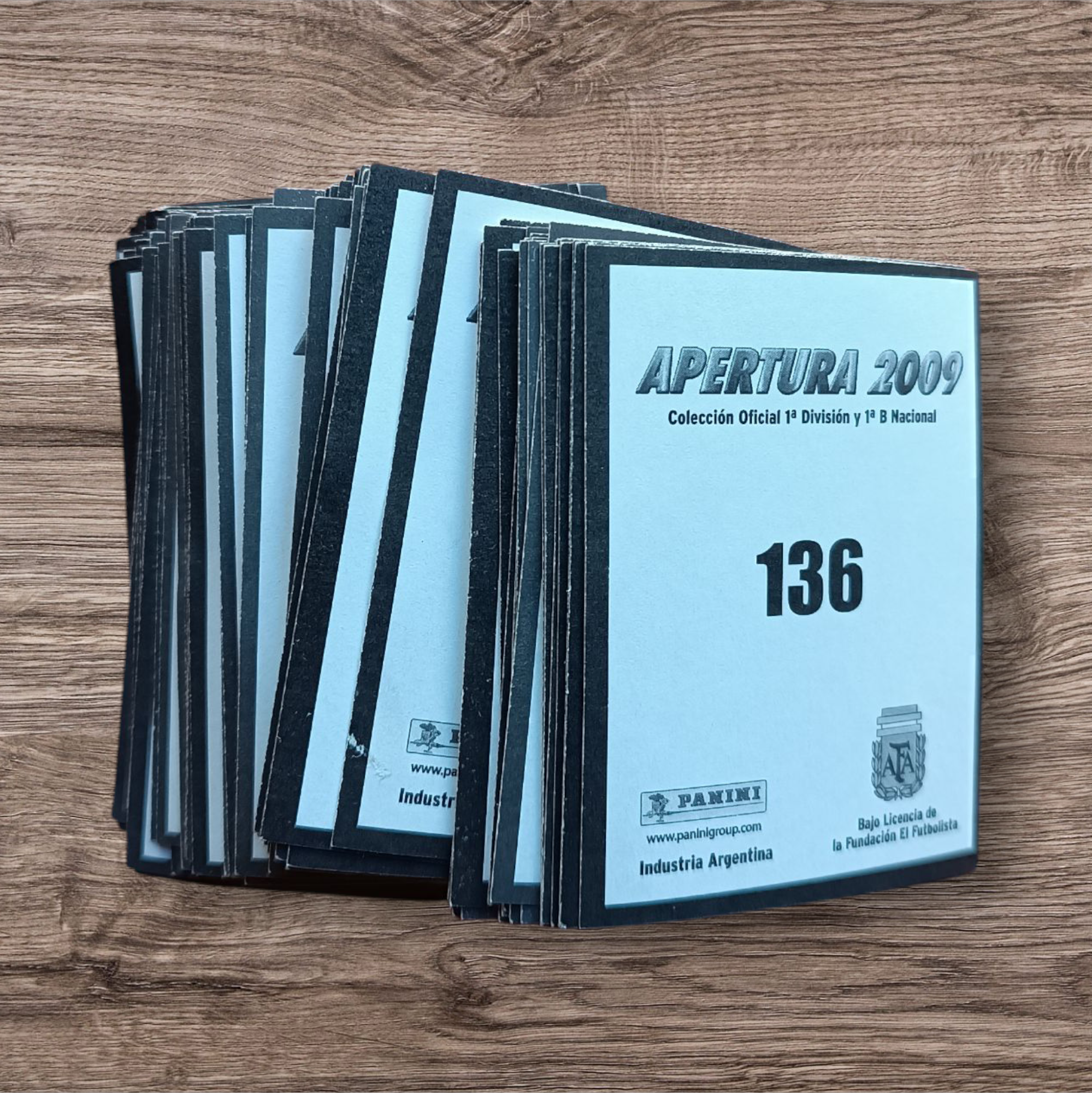 Lote 98 figuritas sin repetir Fútbol Argentino Apertura 2009