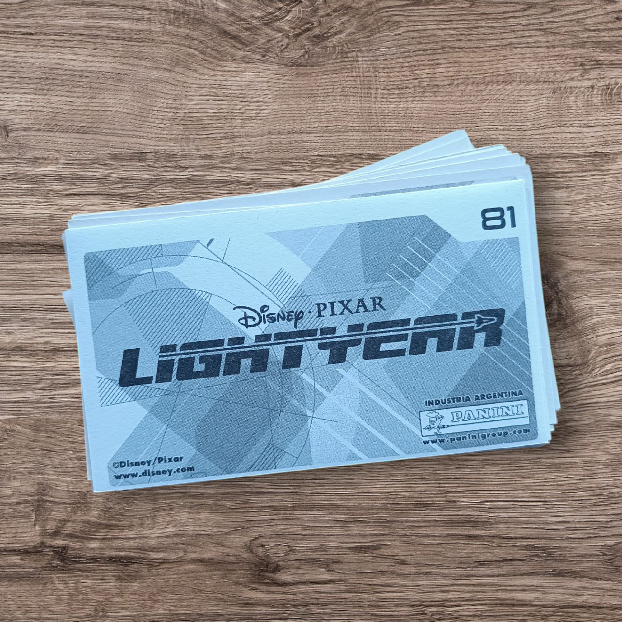 Lote 155 figuritas sin repetir Lightyear de Panini