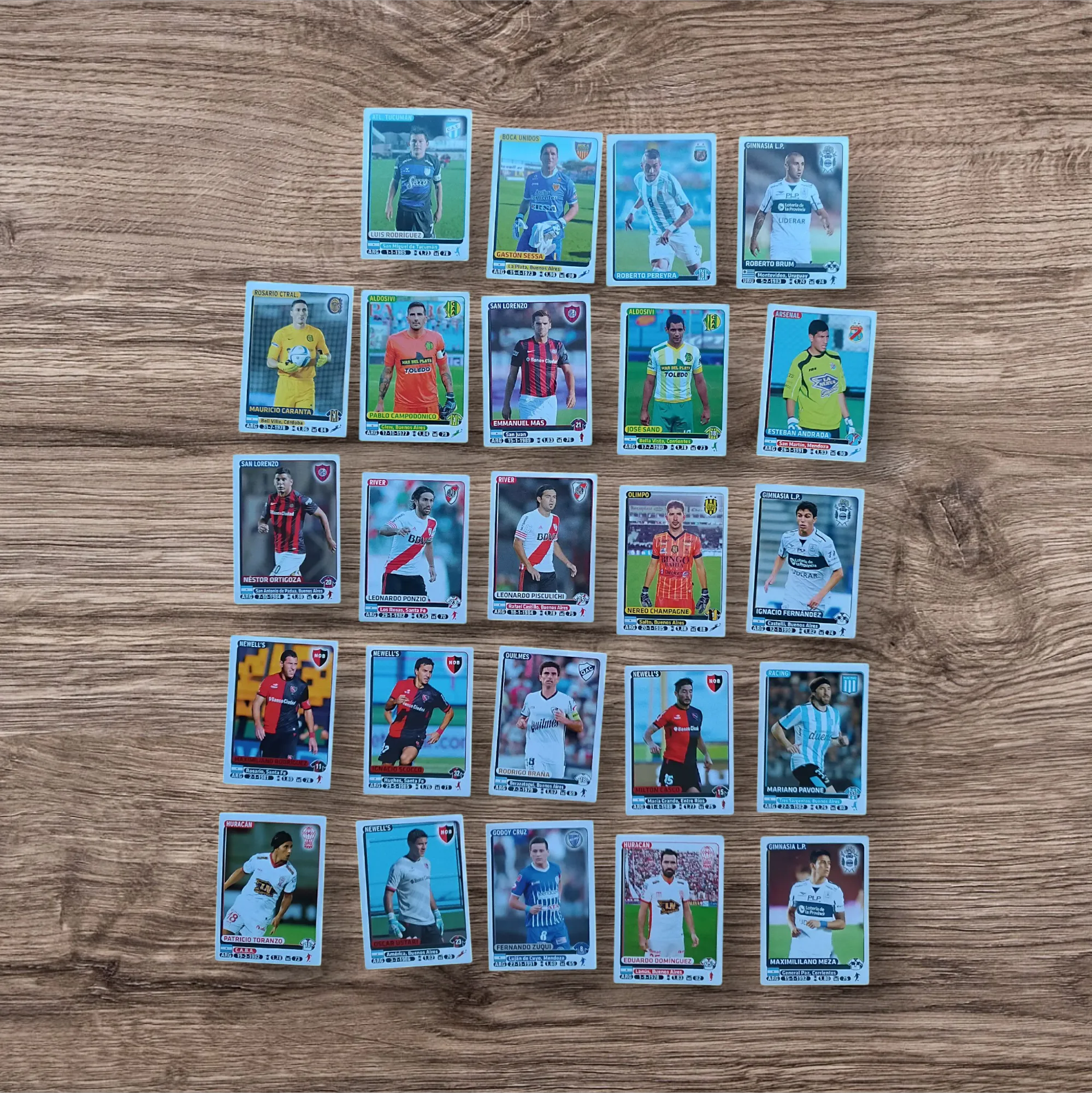 Súper lote 530 figuritas sin repetir Fútbol Argentino 2015