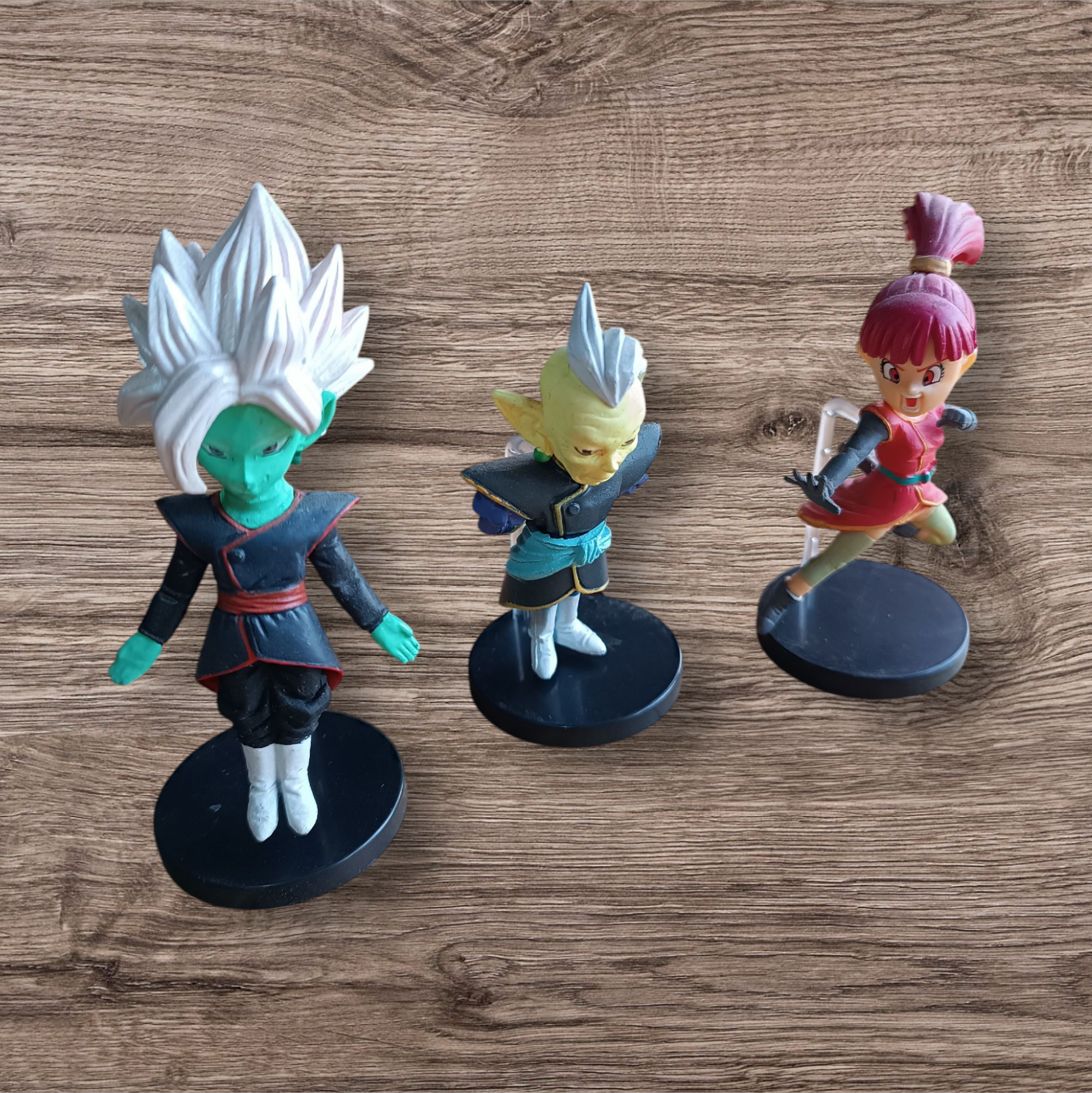 Figuras con base Dragon Ball