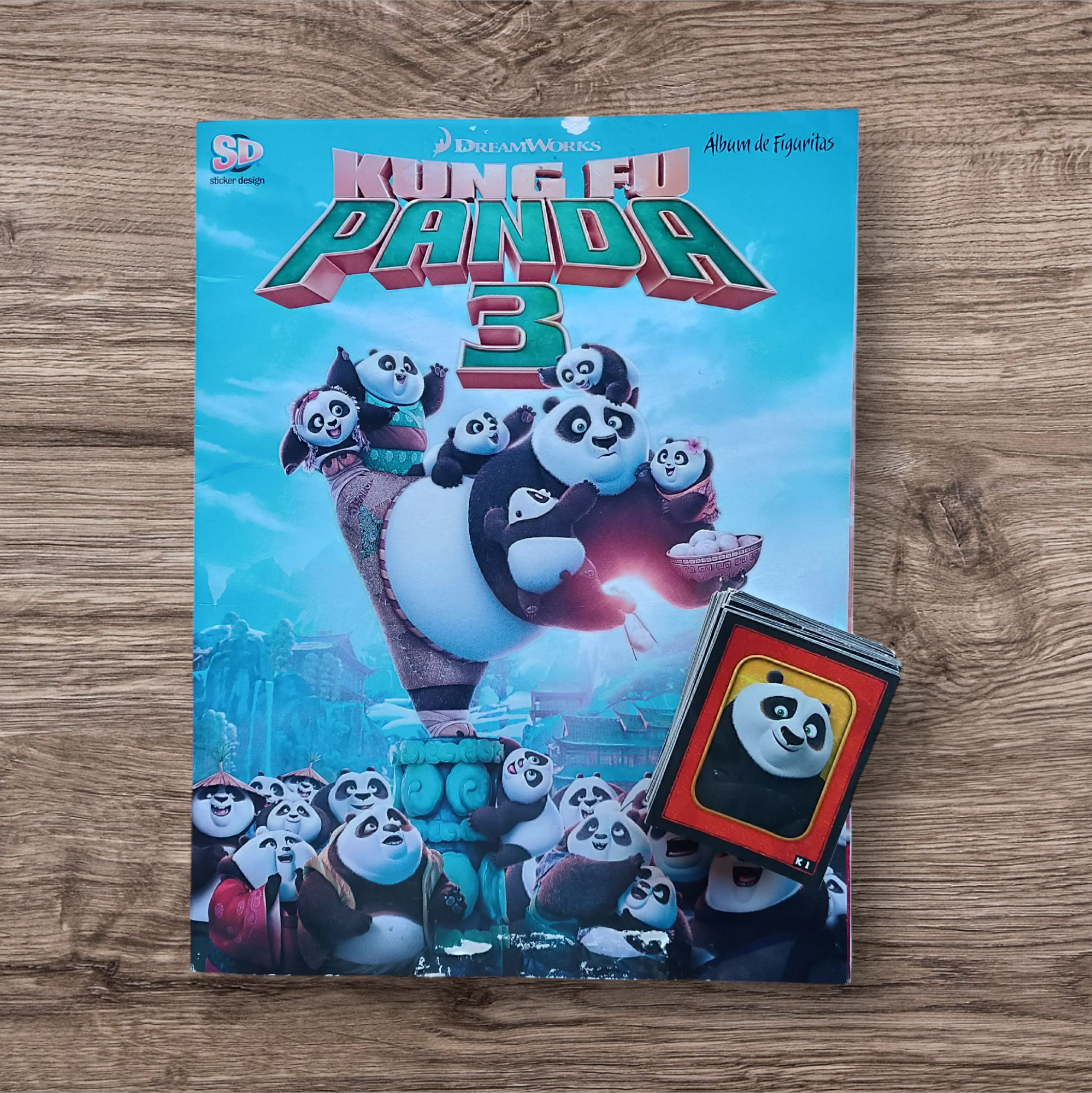 Álbum + 150 figuritas sin repetir Kung Fu Panda 3