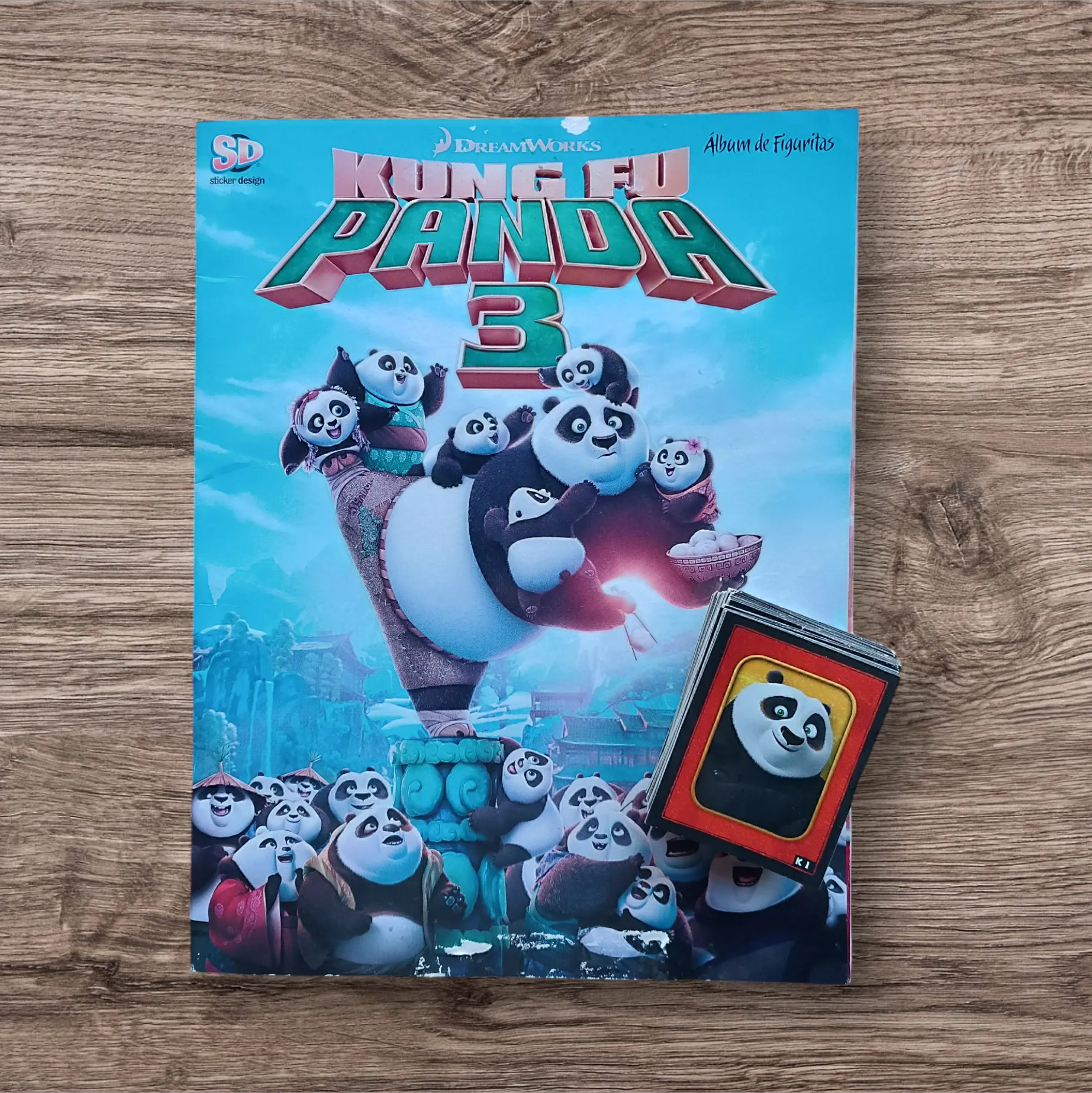 Álbum + 150 figuritas sin repetir Kung Fu Panda 3