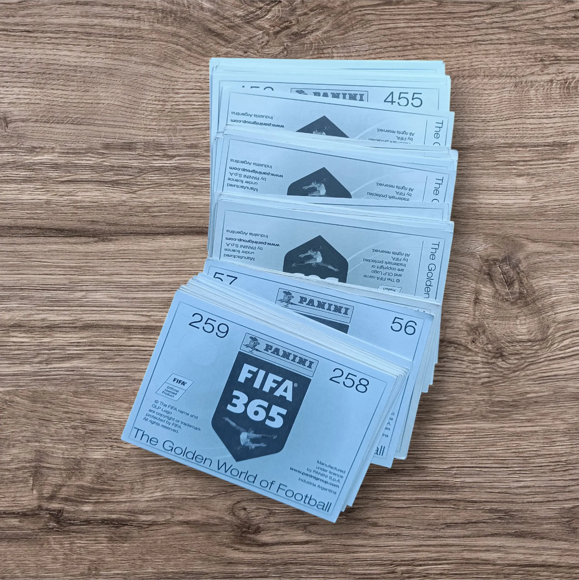Lote 67 figuritas sin repetir FIFA 365