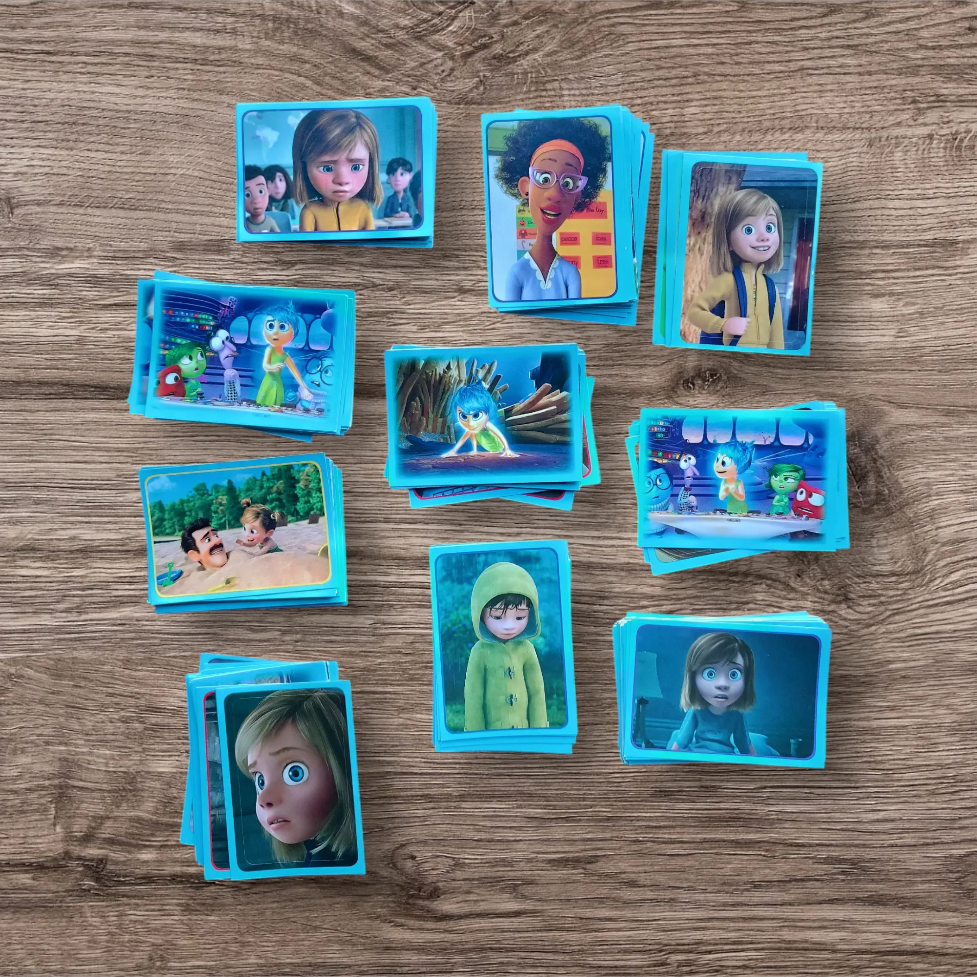 Lote 150 figuritas sin repetir Intensamente