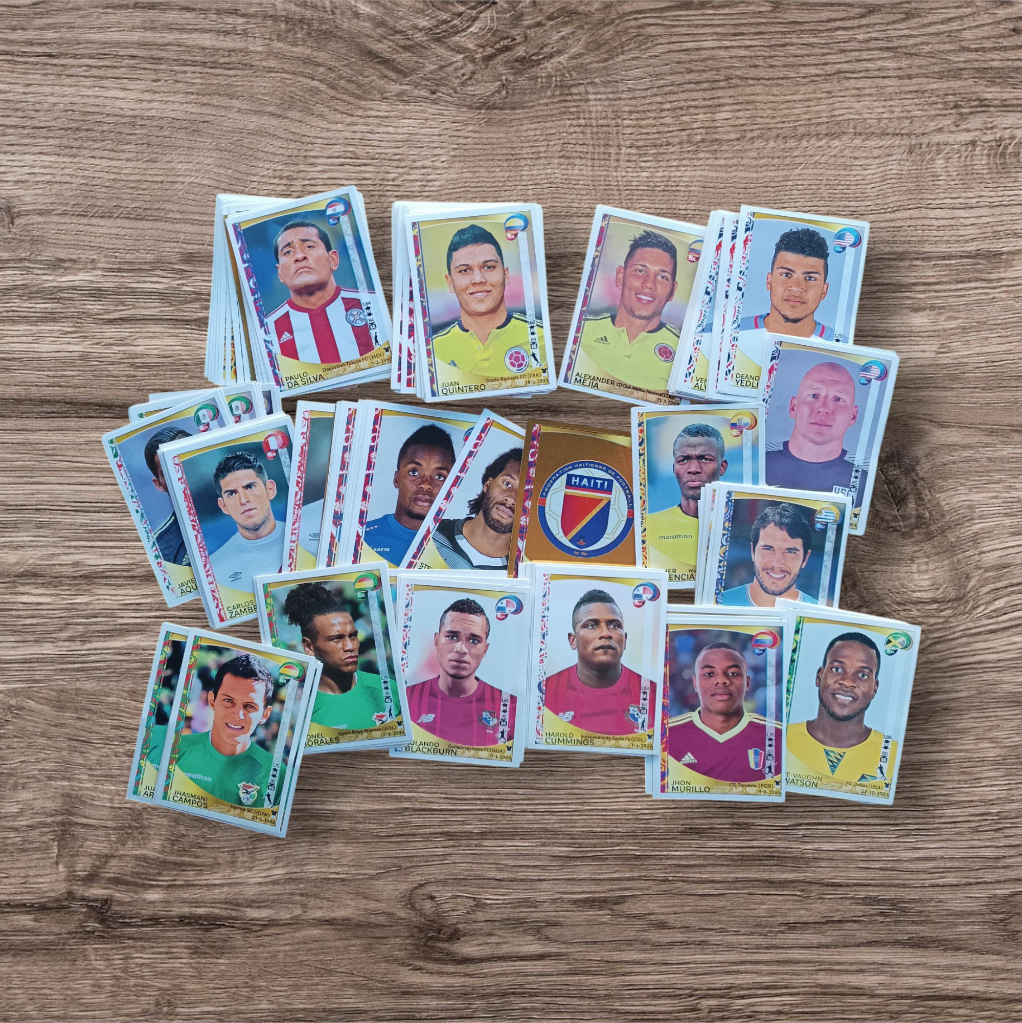 Lote 183 figuritas sin repetir Copa América 2016