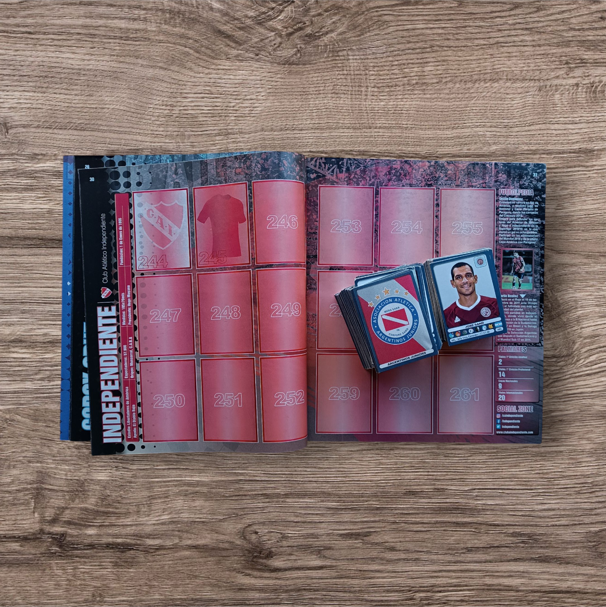 Álbum + 410 figuritas sin repetir Fútbol Argentino 2019-2020