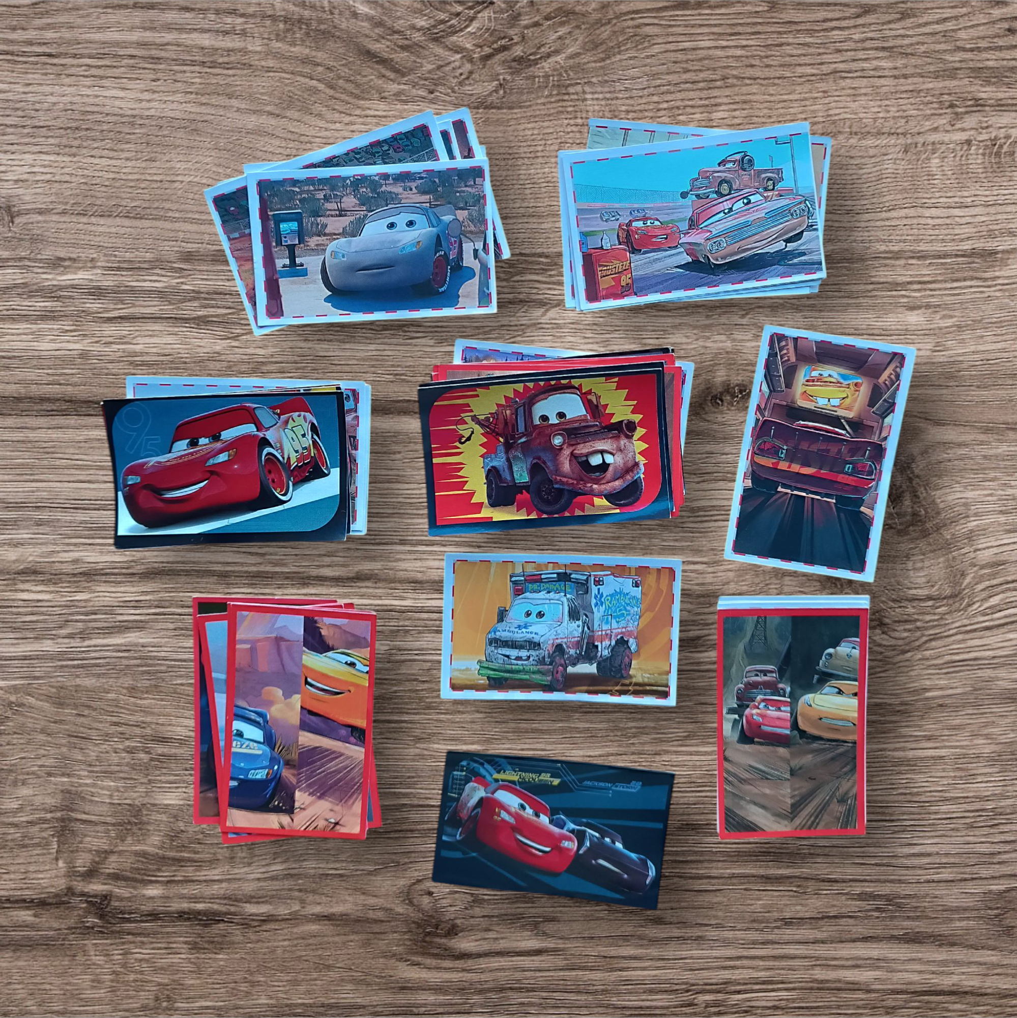 Lote 44 figuritas sin repetir Cars 3