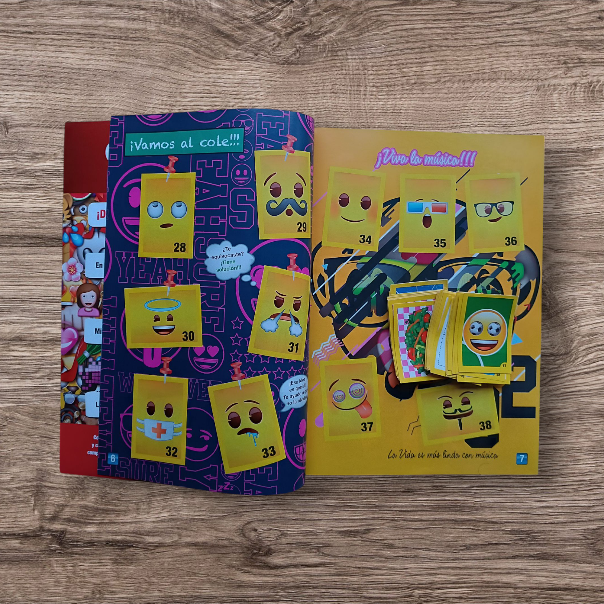 Álbum + 133 figuritas sin repetir Emoji