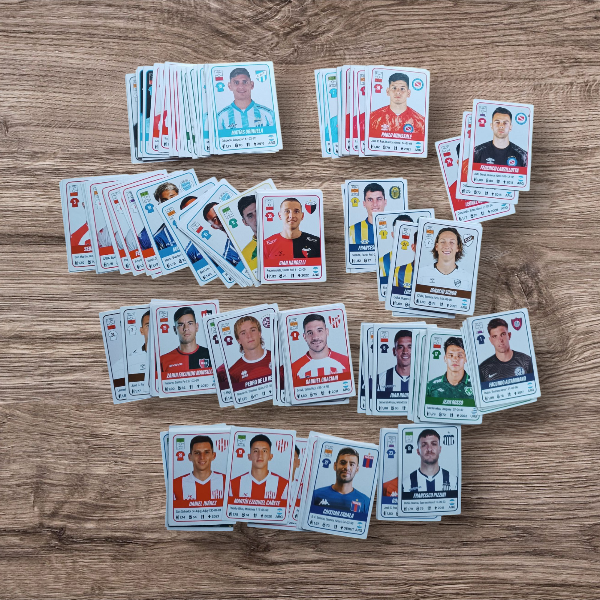 Lote 198 figuritas sin repetir Fútbol Argentino 2023