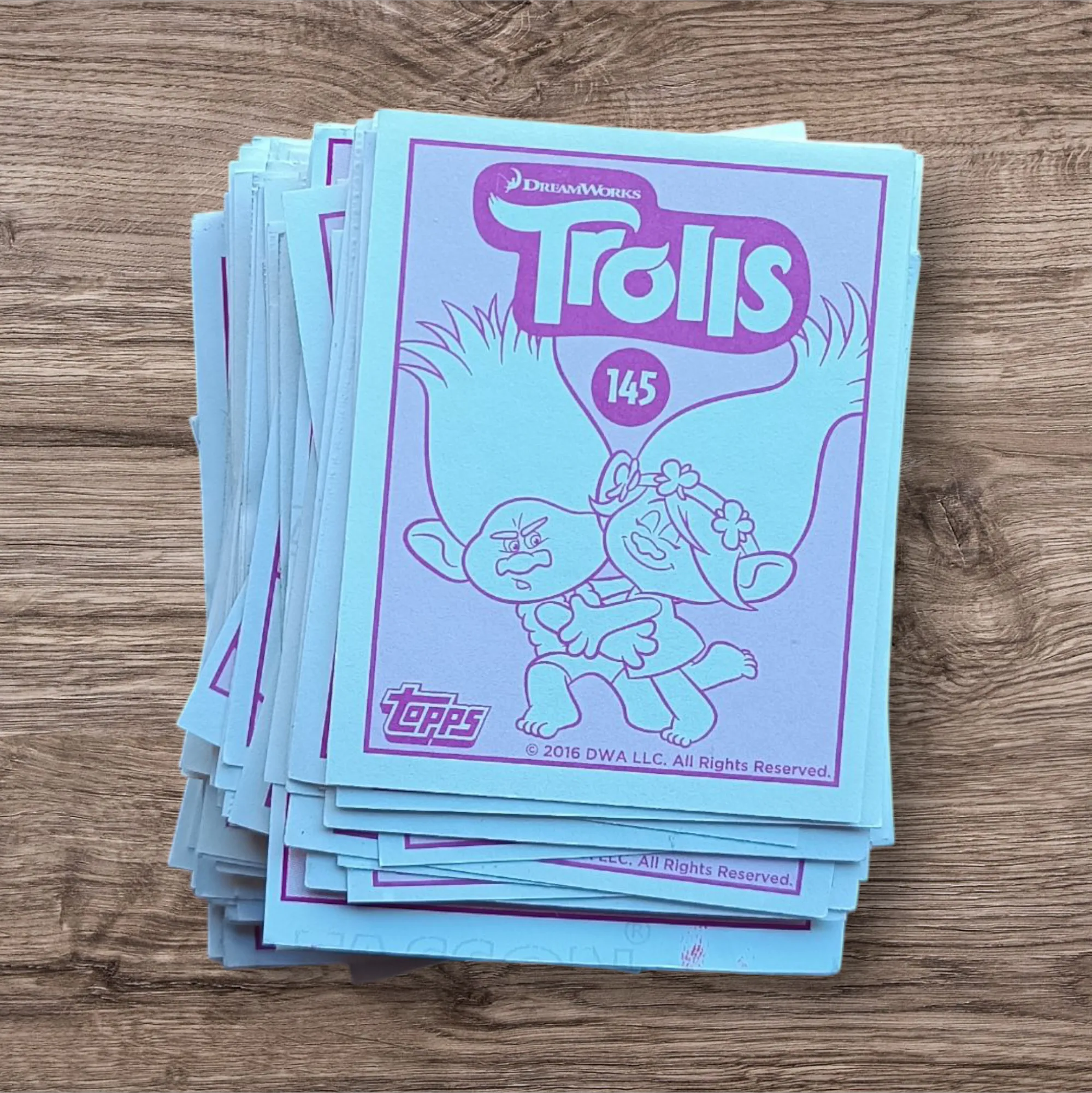 Lote 144 figuritas Trolls