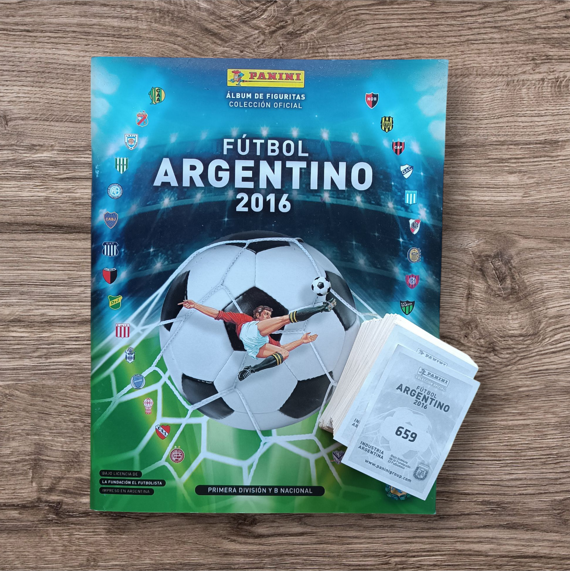 Álbum + 234 figuritas sin repetir Fútbol Argentino 2016