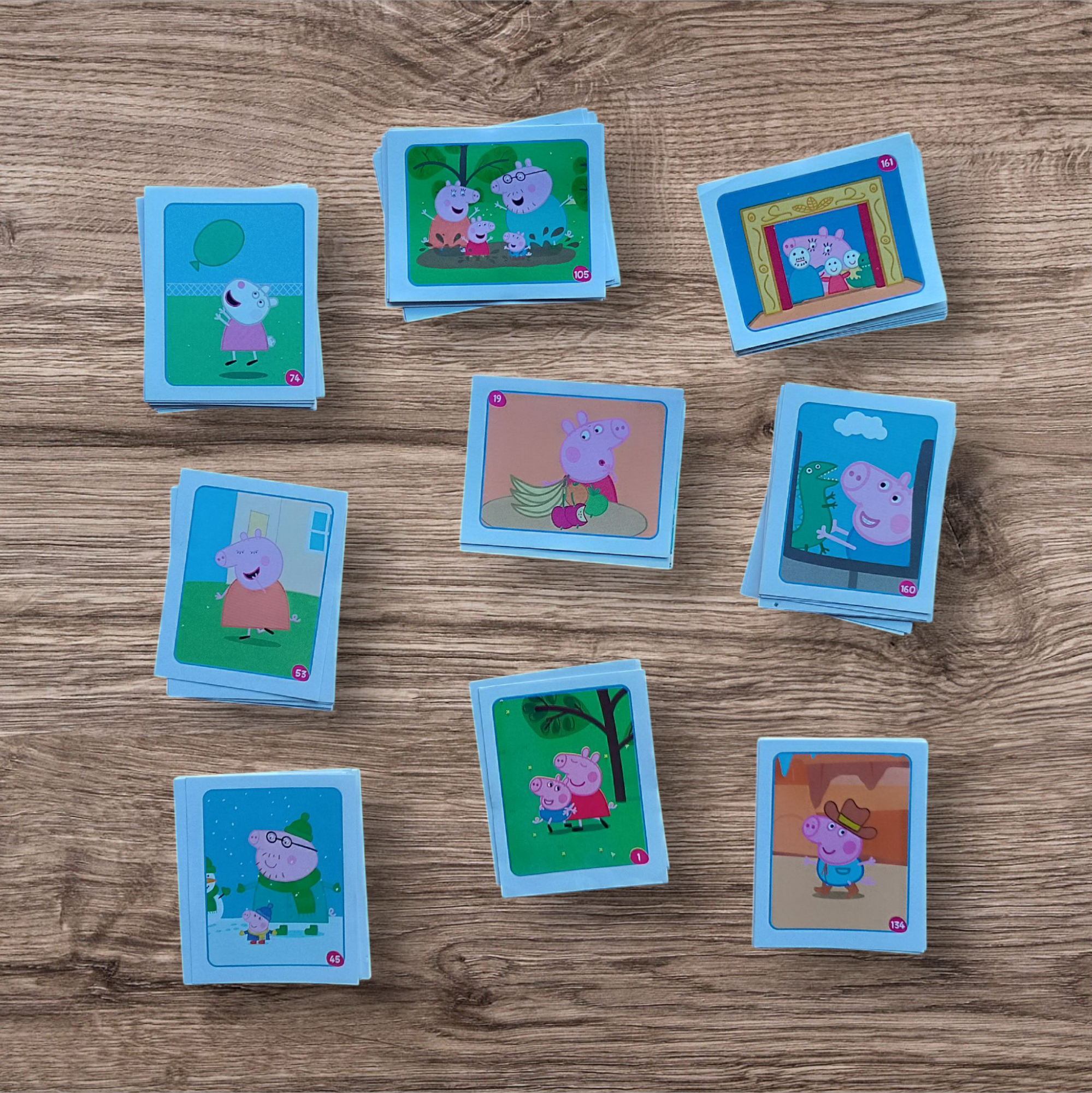 Álbum + 95 figuritas sin repetir Peppa Pig