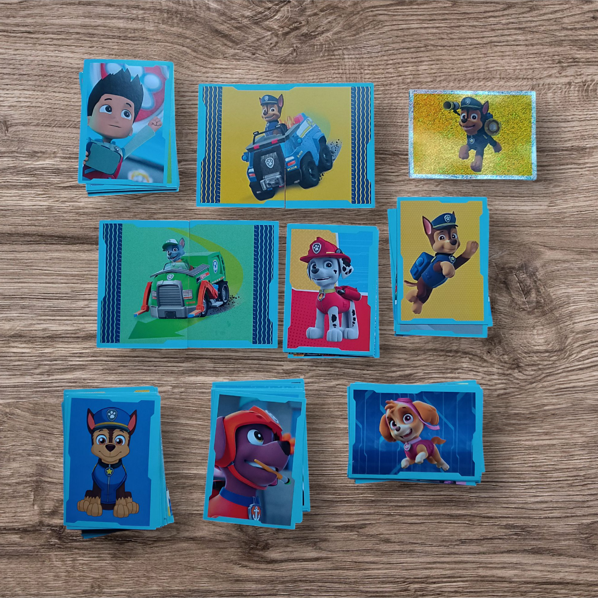 Lote 120 figuritas sin repetir Paw Patrol