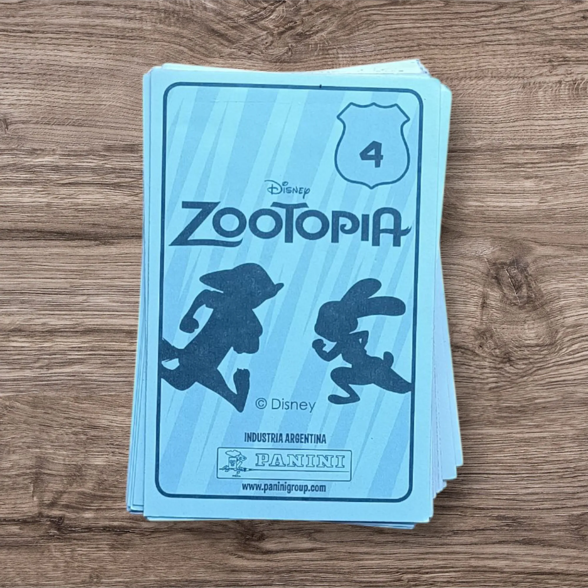 Lote 94 figuritas sin repetir Zootopia