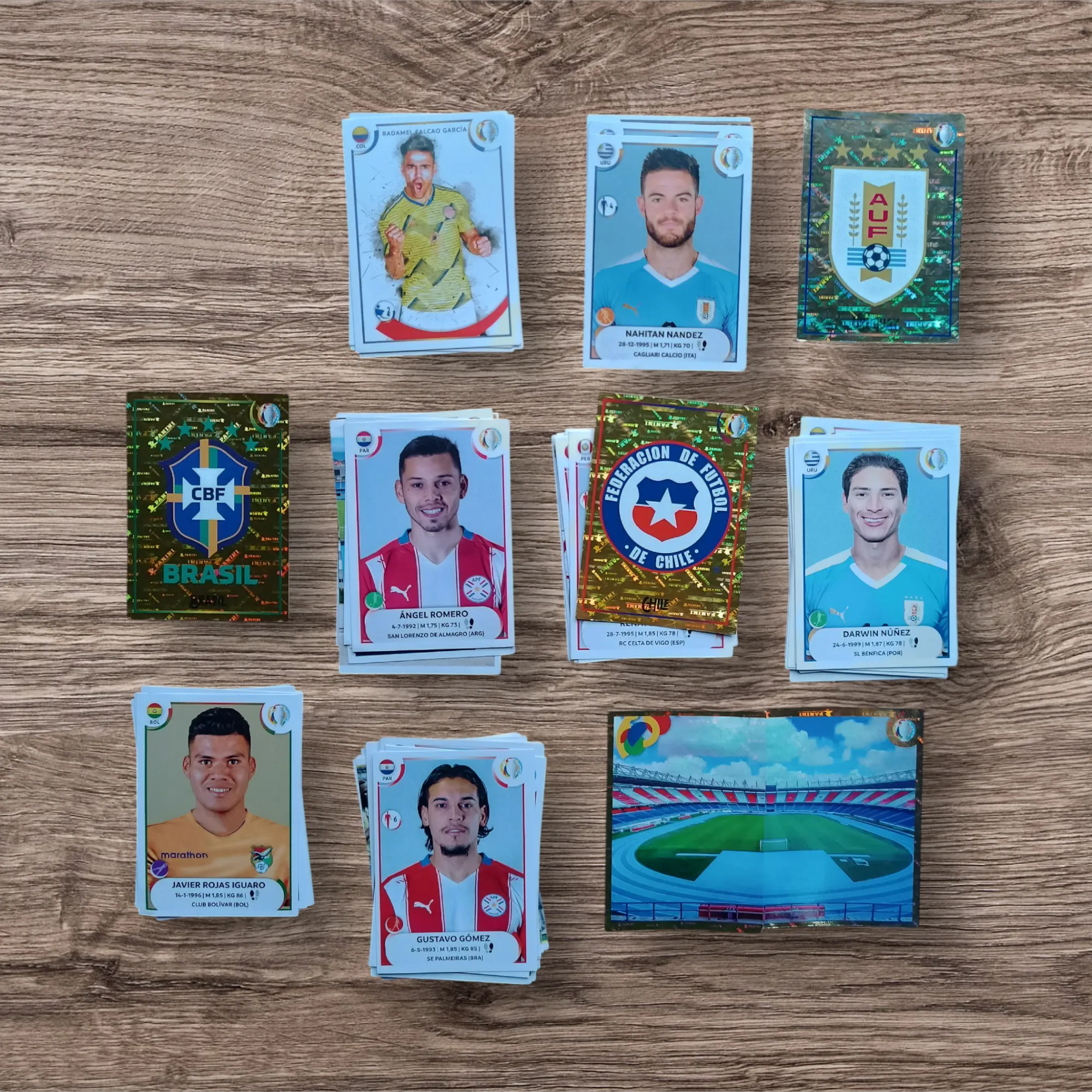 Lote 73 figuritas sin repetir Copa América 2021