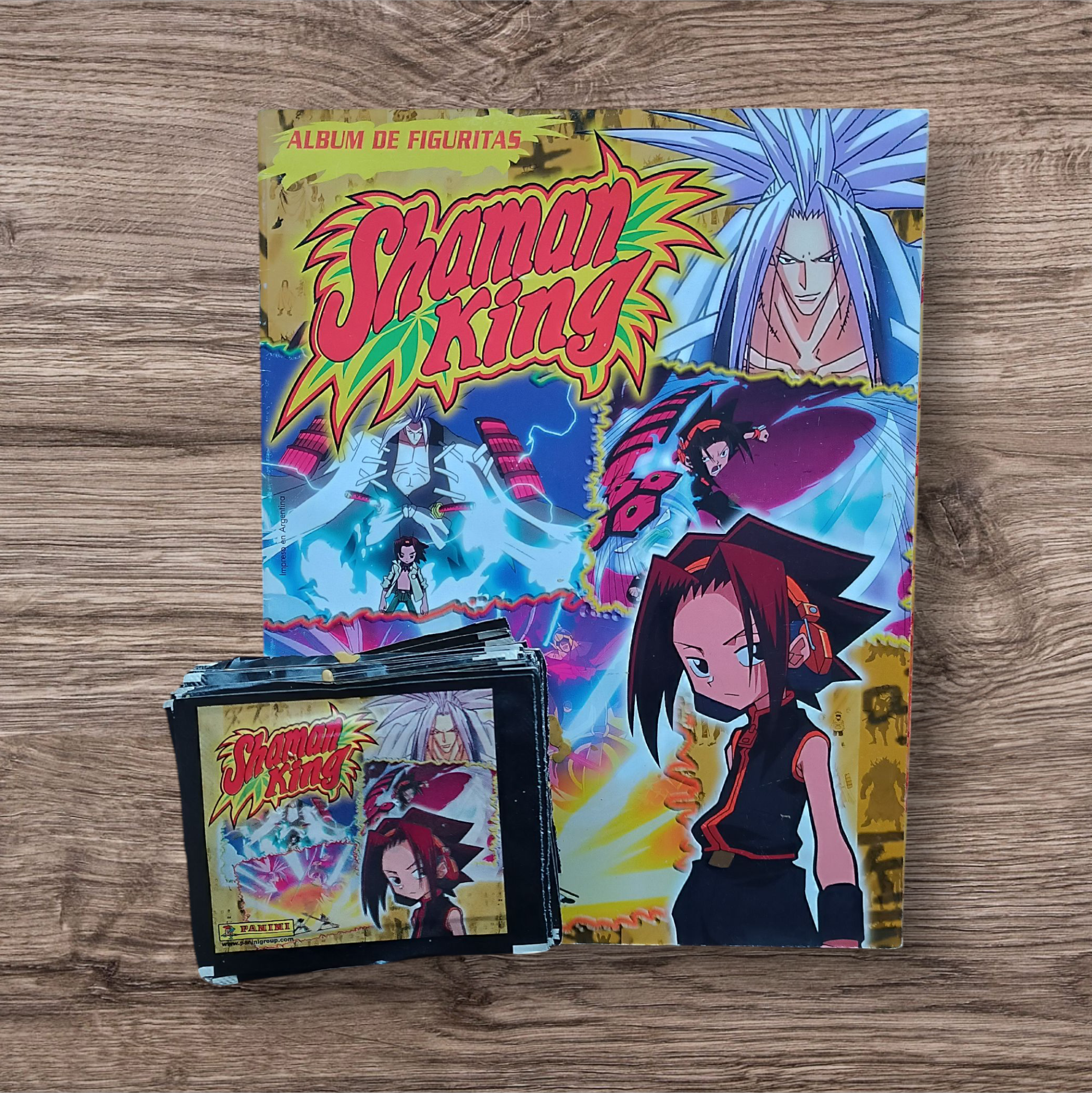 Álbum + 50 sobres de figuritas Shaman King