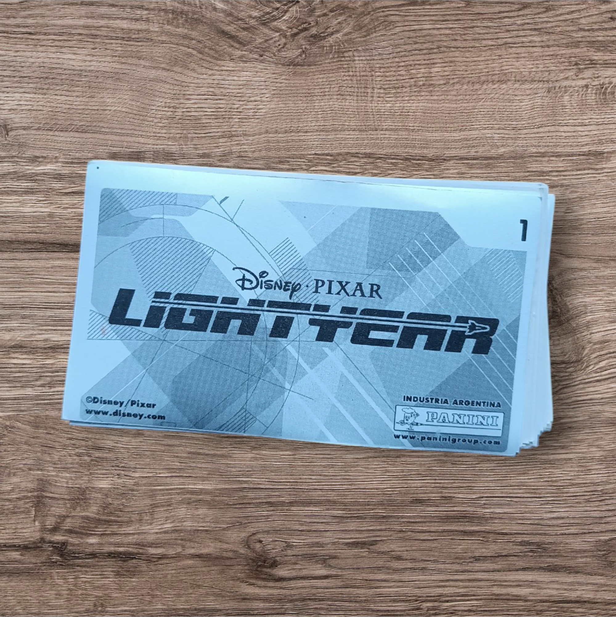 Lote 83 figuritas sin repetir Lightyear