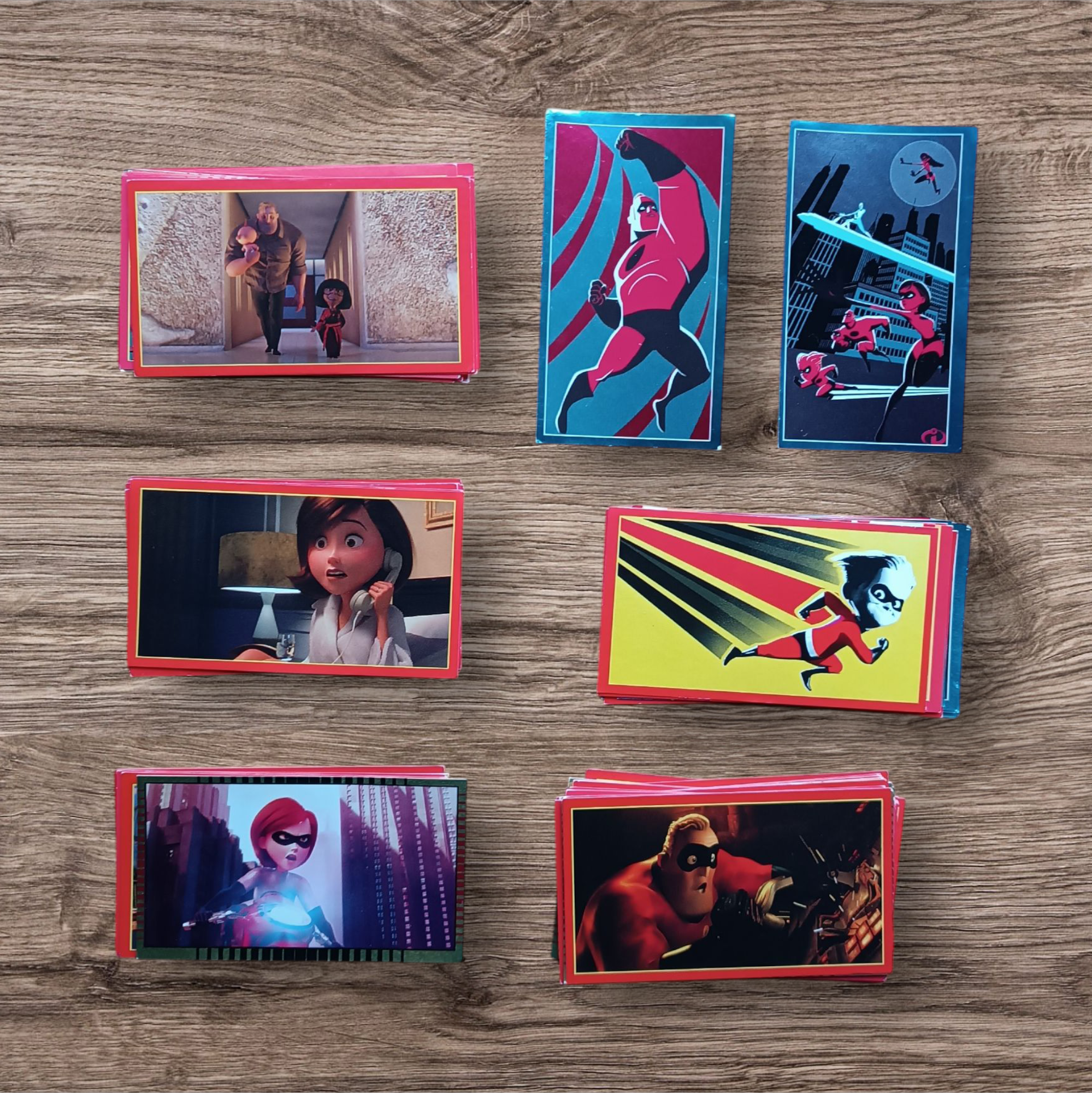 Lote 82 figuritas sin repetir Los Increíbles 2