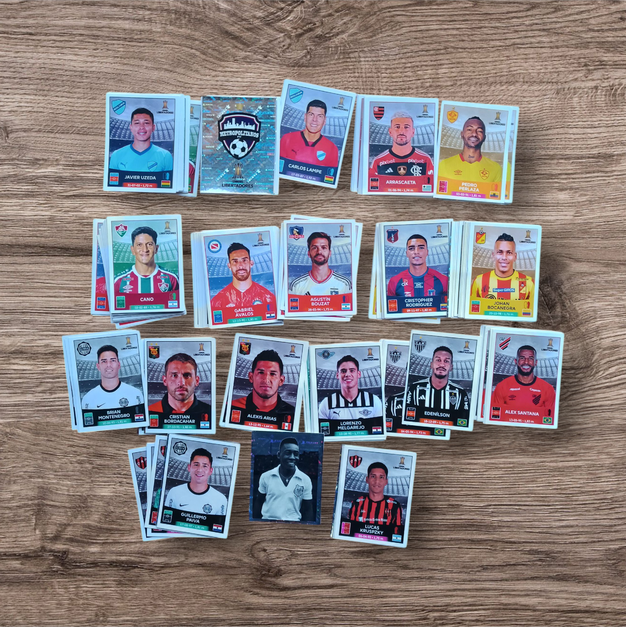 Lote 229 figuritas sin repetir Copa Libertadores 2023