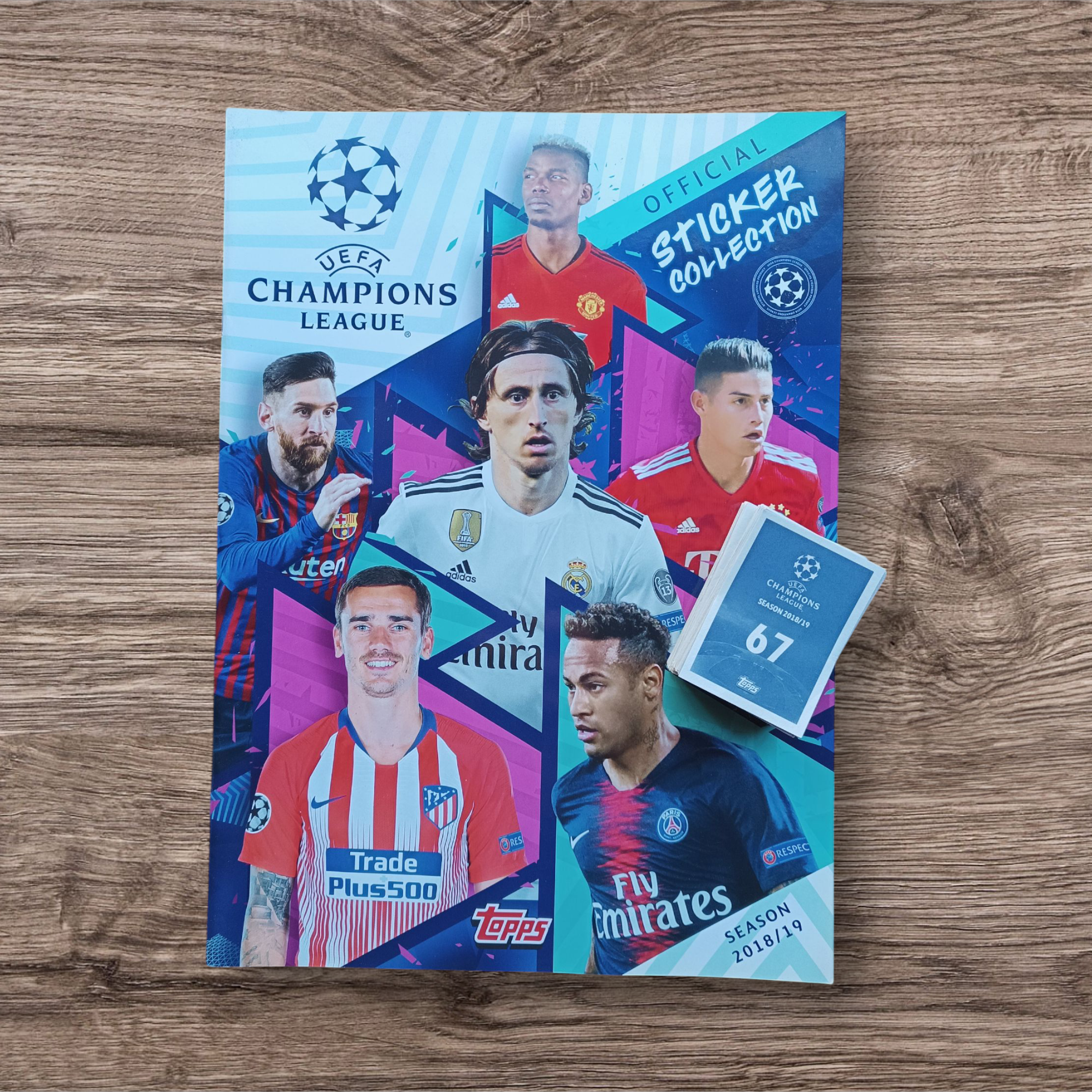 Álbum promocional + 124 figuritas sin repetir Champions League 2018/19