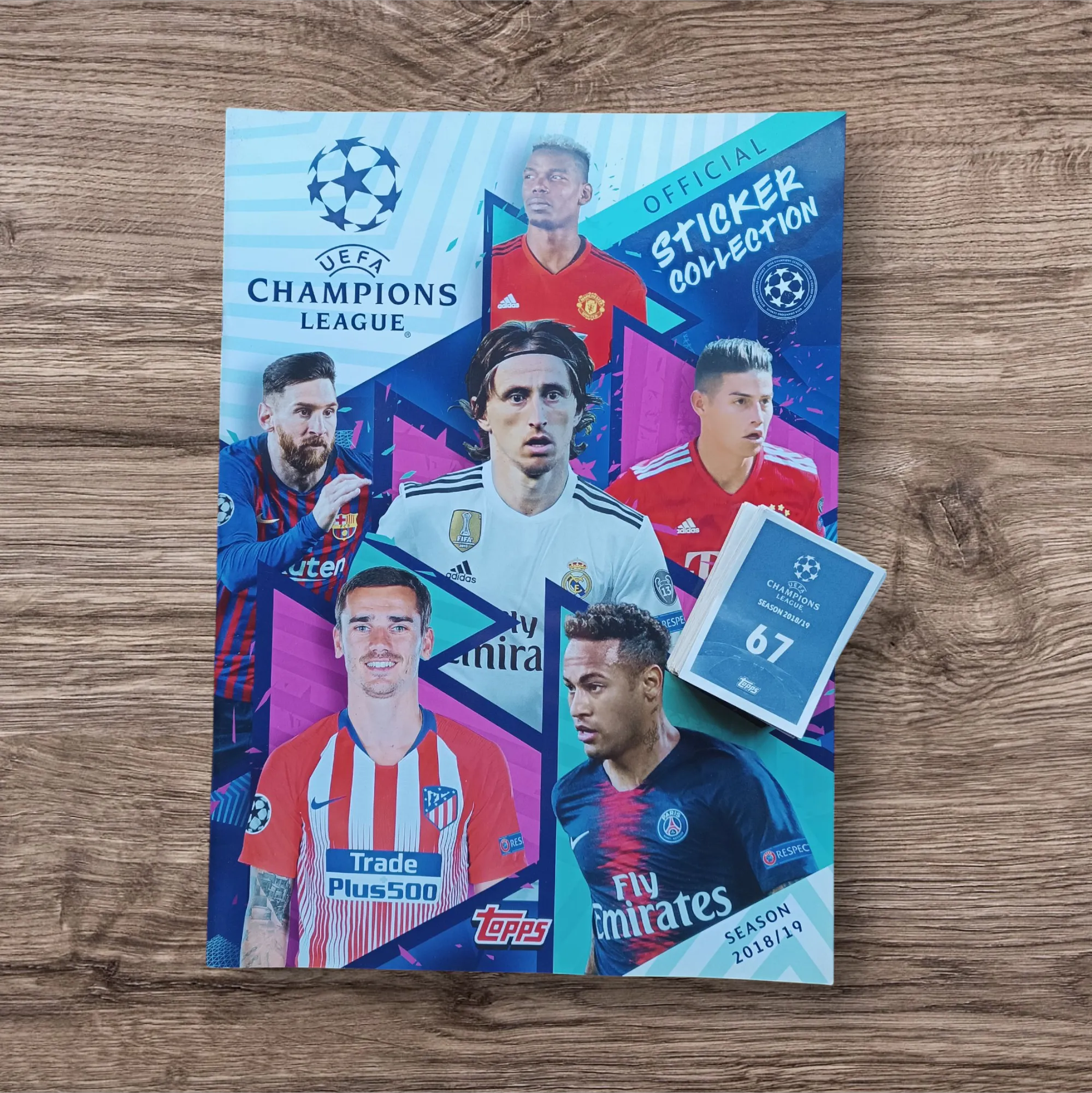 Álbum promocional + 124 figuritas sin repetir Champions League 2018/19
