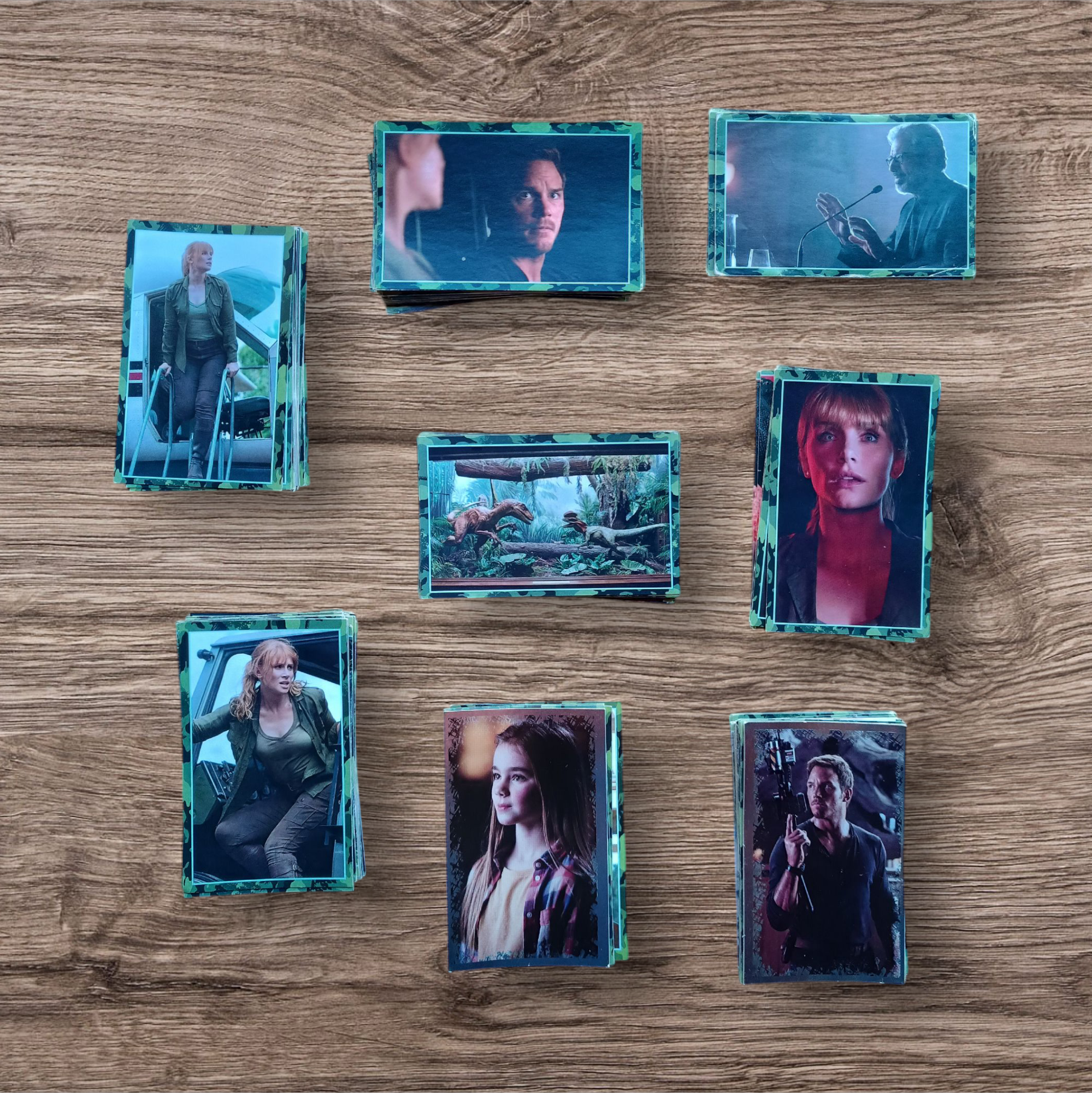 Lote 194 figuritas Jurassic World el Reino caido