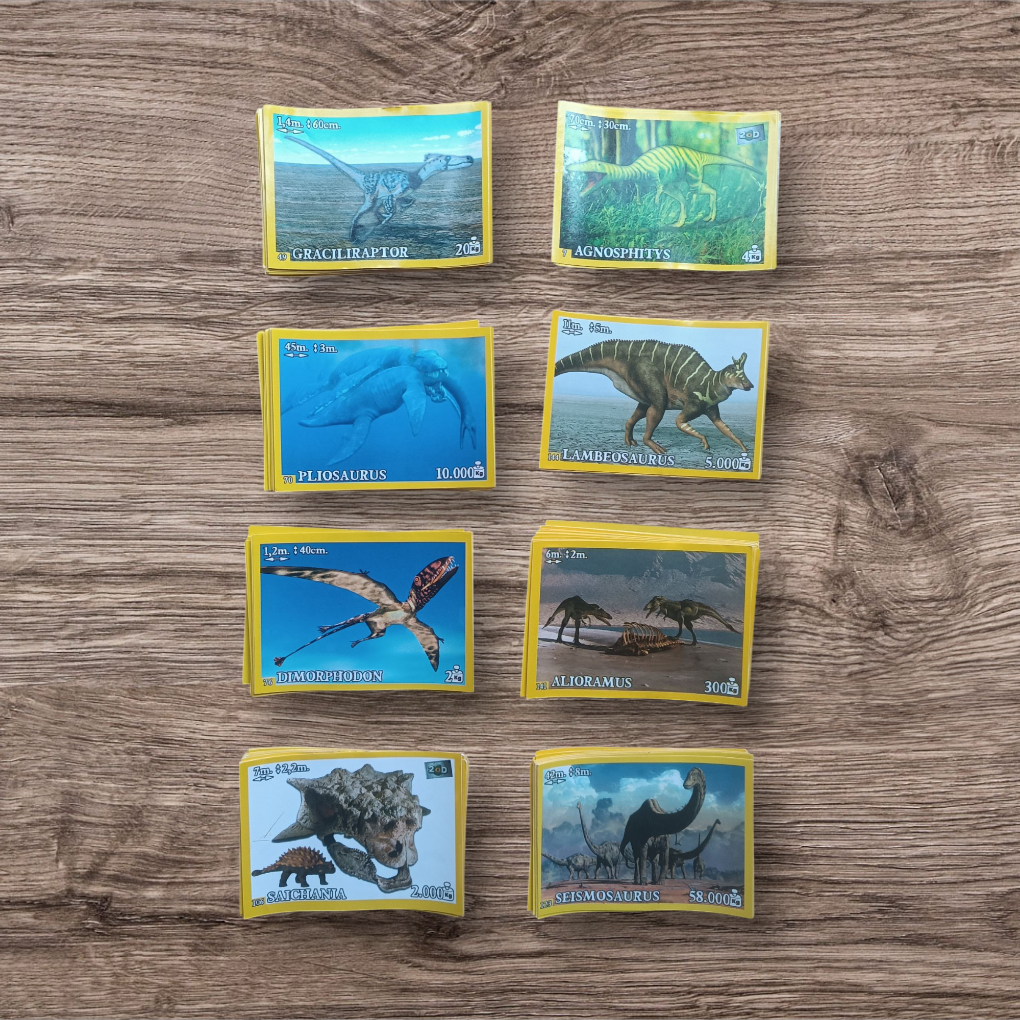 Lote 111 figuritas sin repetir Dinosaurs 3D