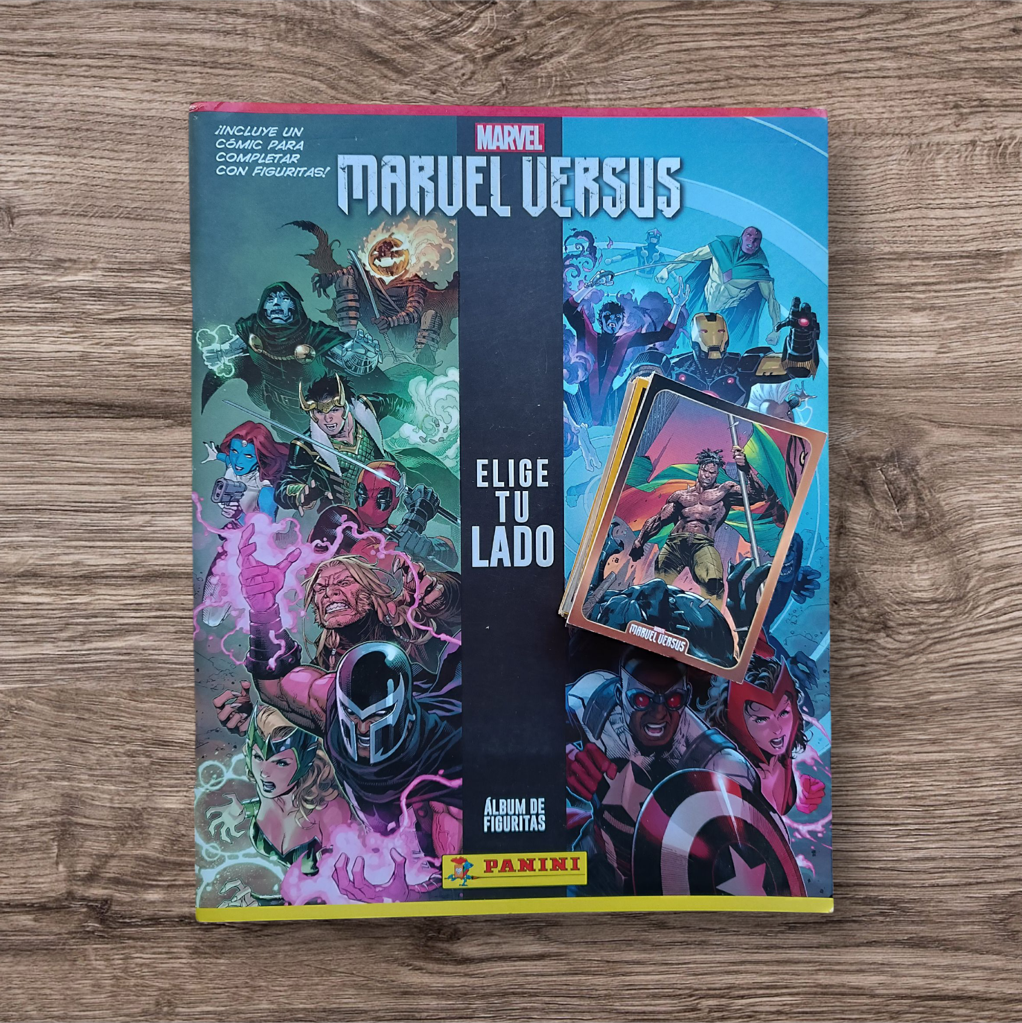 Álbum + 62 figuritas Marvel Versus