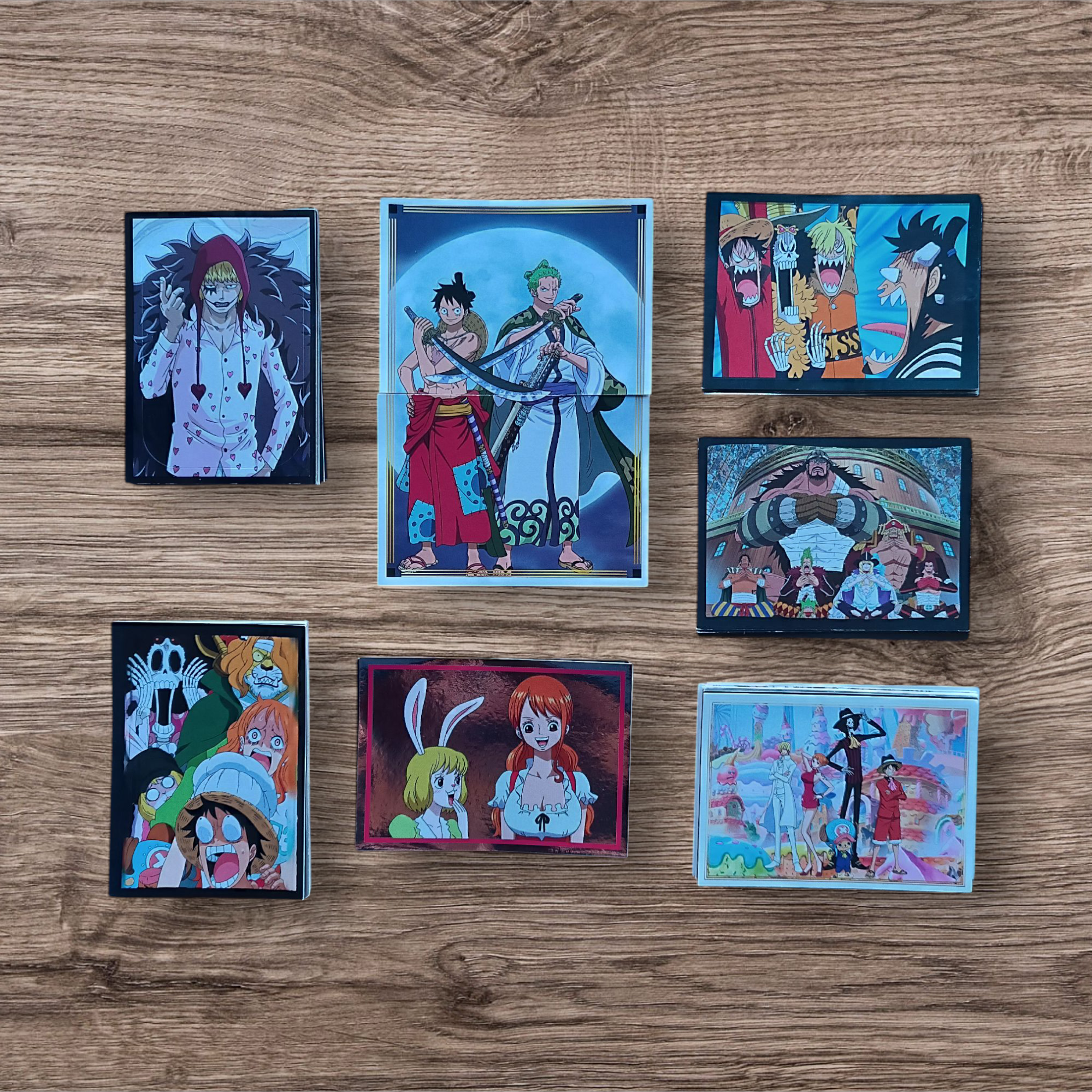 Lote 90 figuritas One Piece