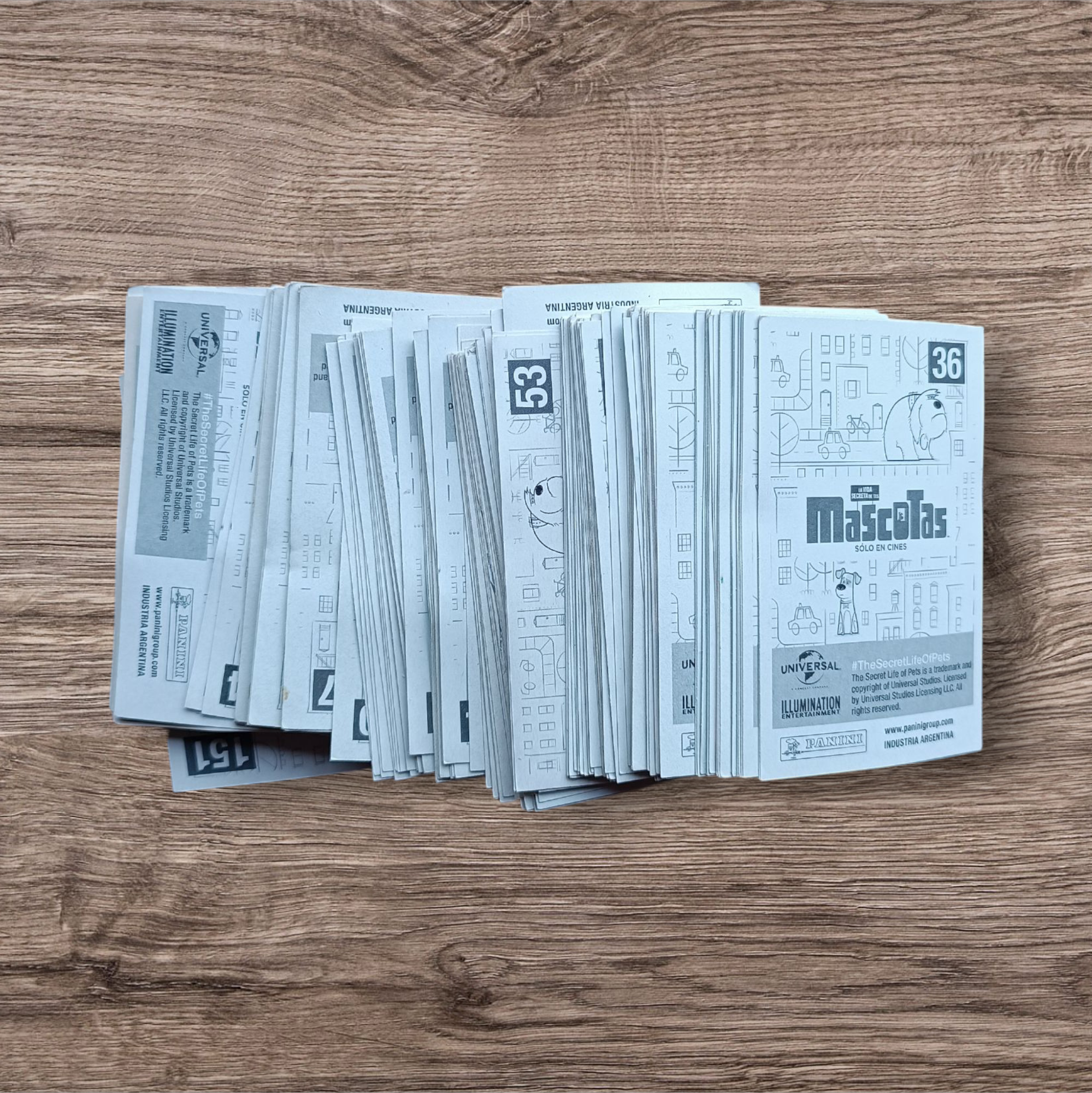 Lote 190 figuritas Mascotas