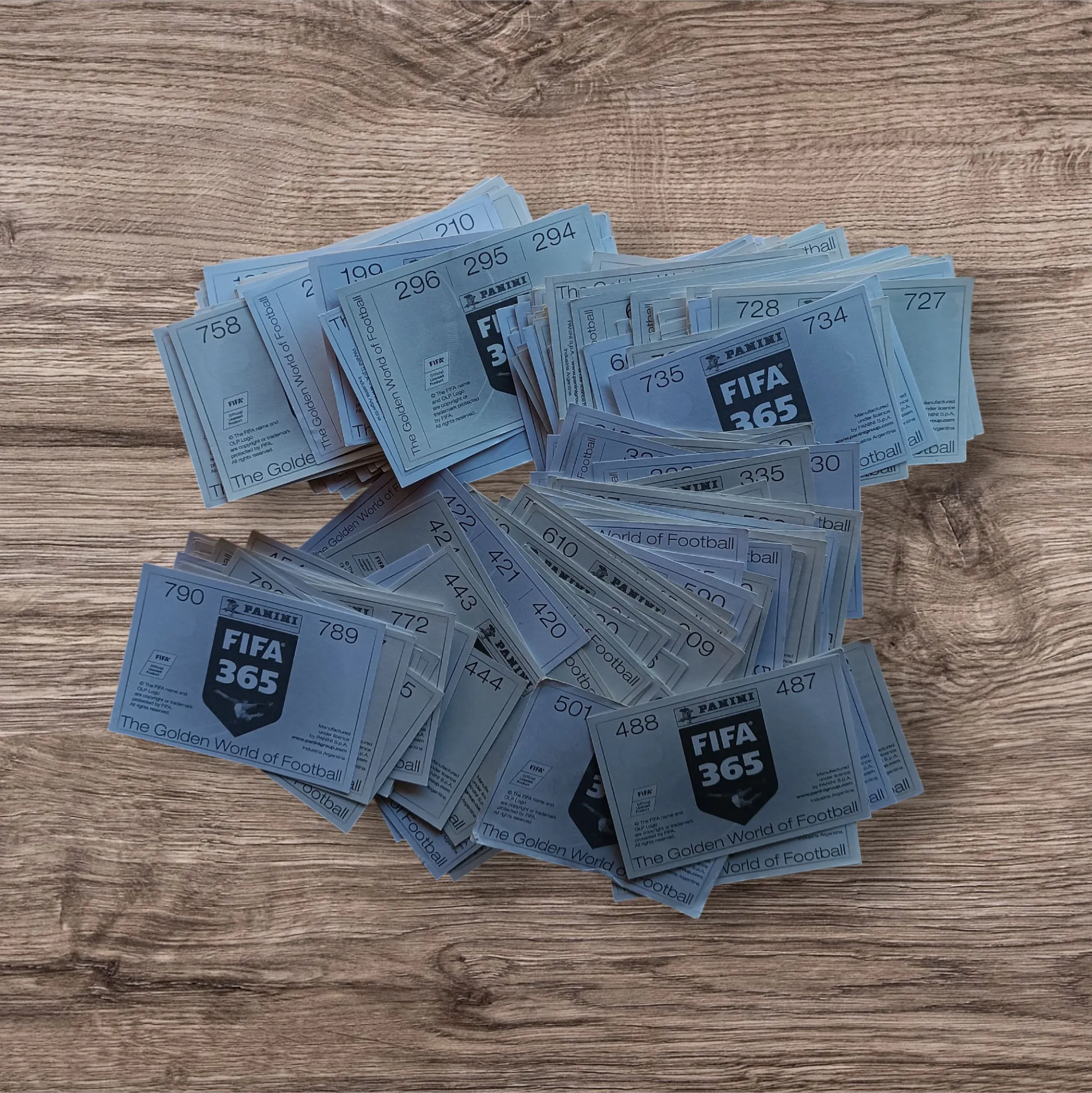 ¡Qué hermosa colección! Lote 278 figuritas sin repetir FIFA 365 2016