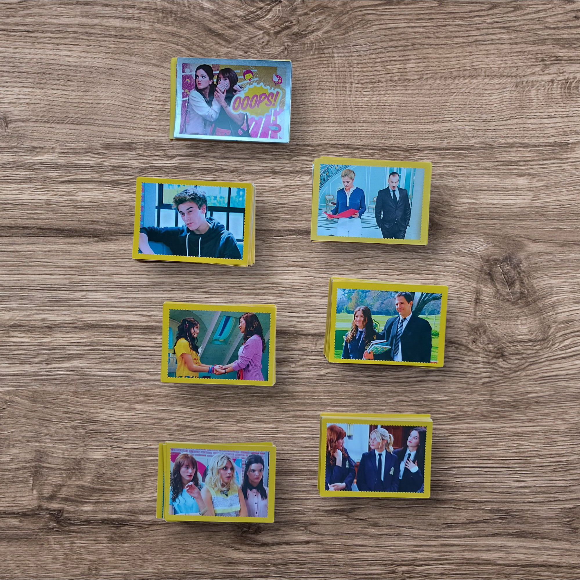 Lote 230 figuritas Soy Luna