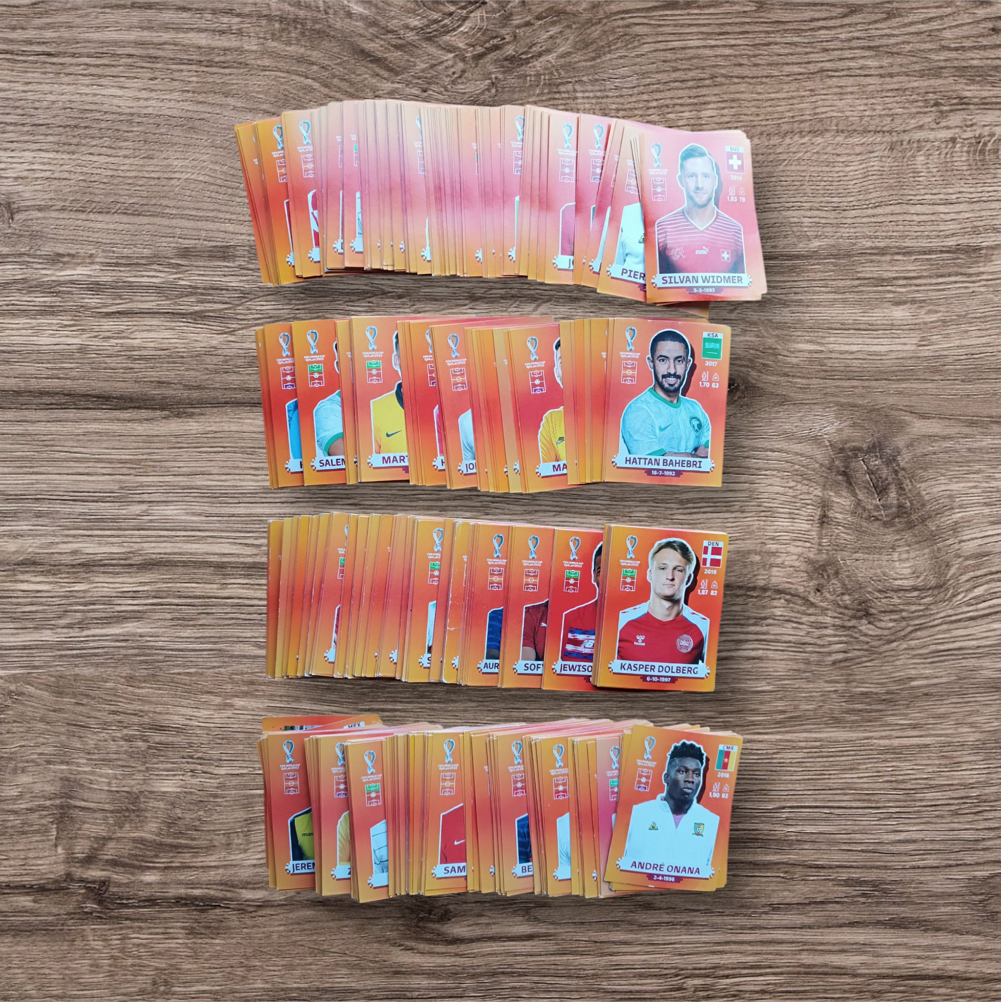 Lote 492 figuritas Mundial Qatar 2022