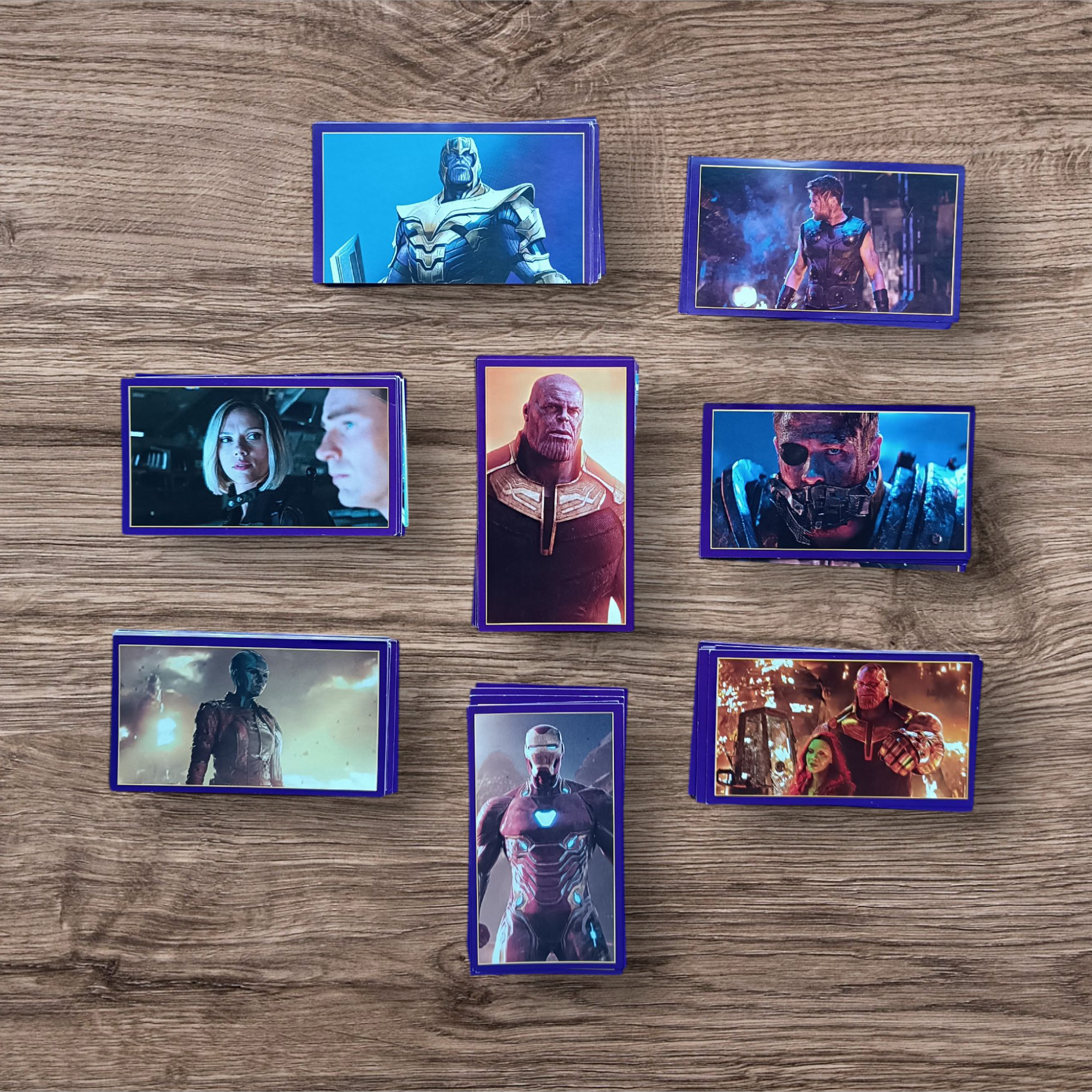 Lote 87 figuritas Avengers Endgame