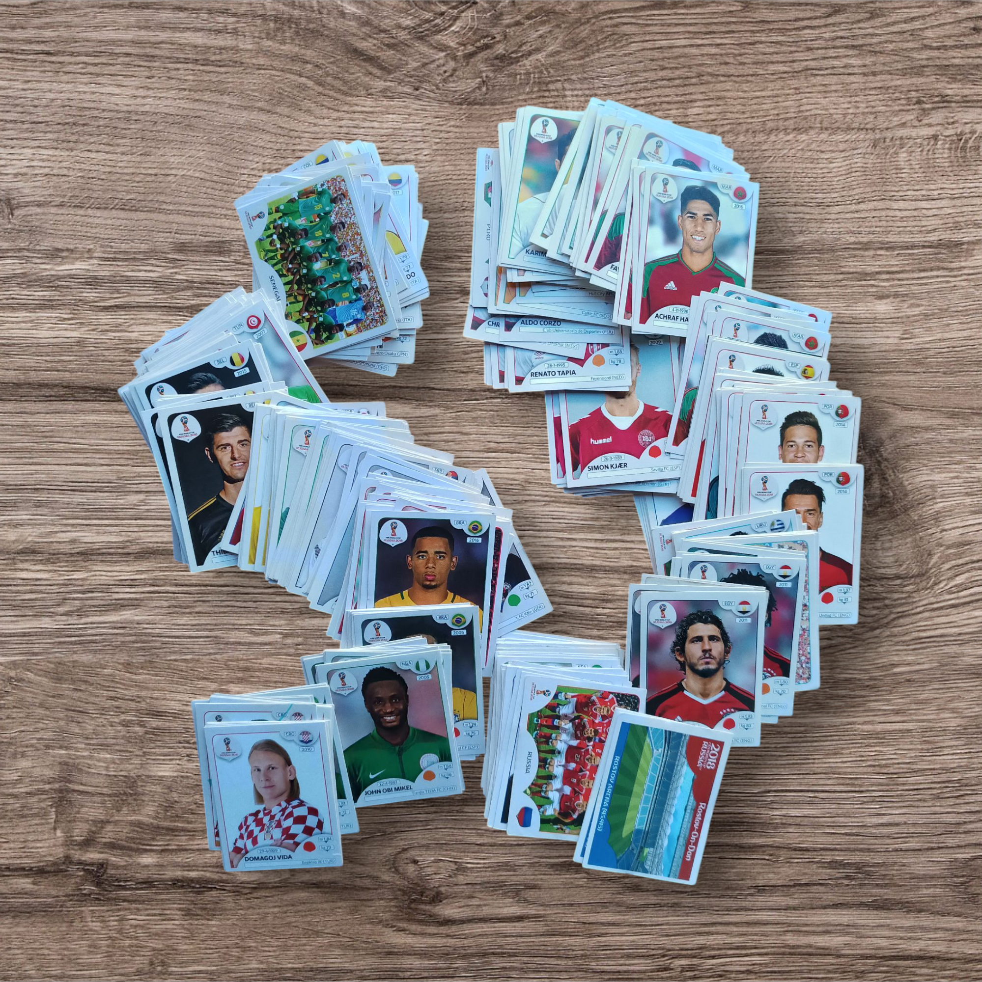 Lote 447 figuritas sin repetir Mundial Rusia 2018