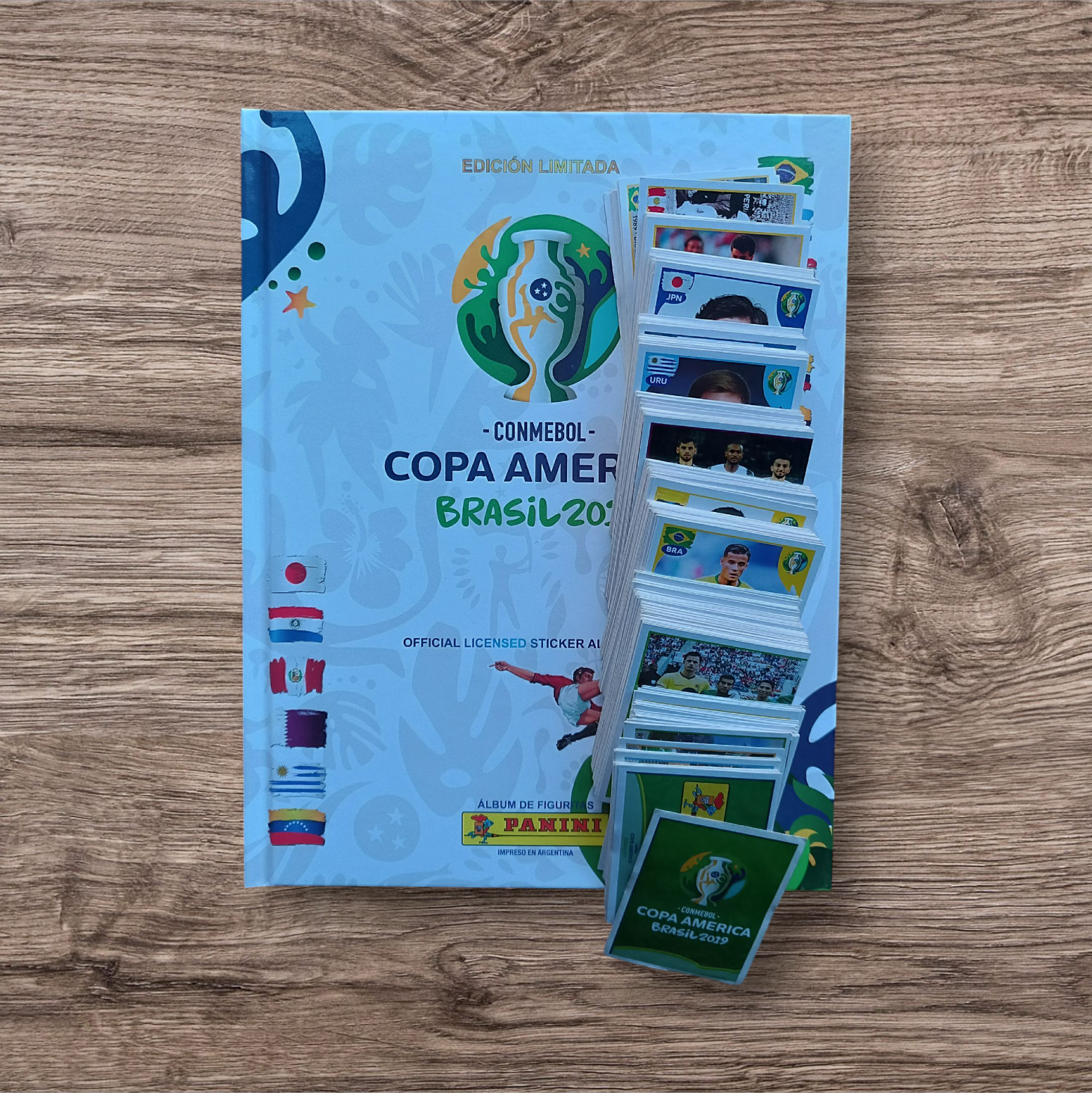 Álbum tapa dura + 362 figuritas sin repetir Copa América 2019
