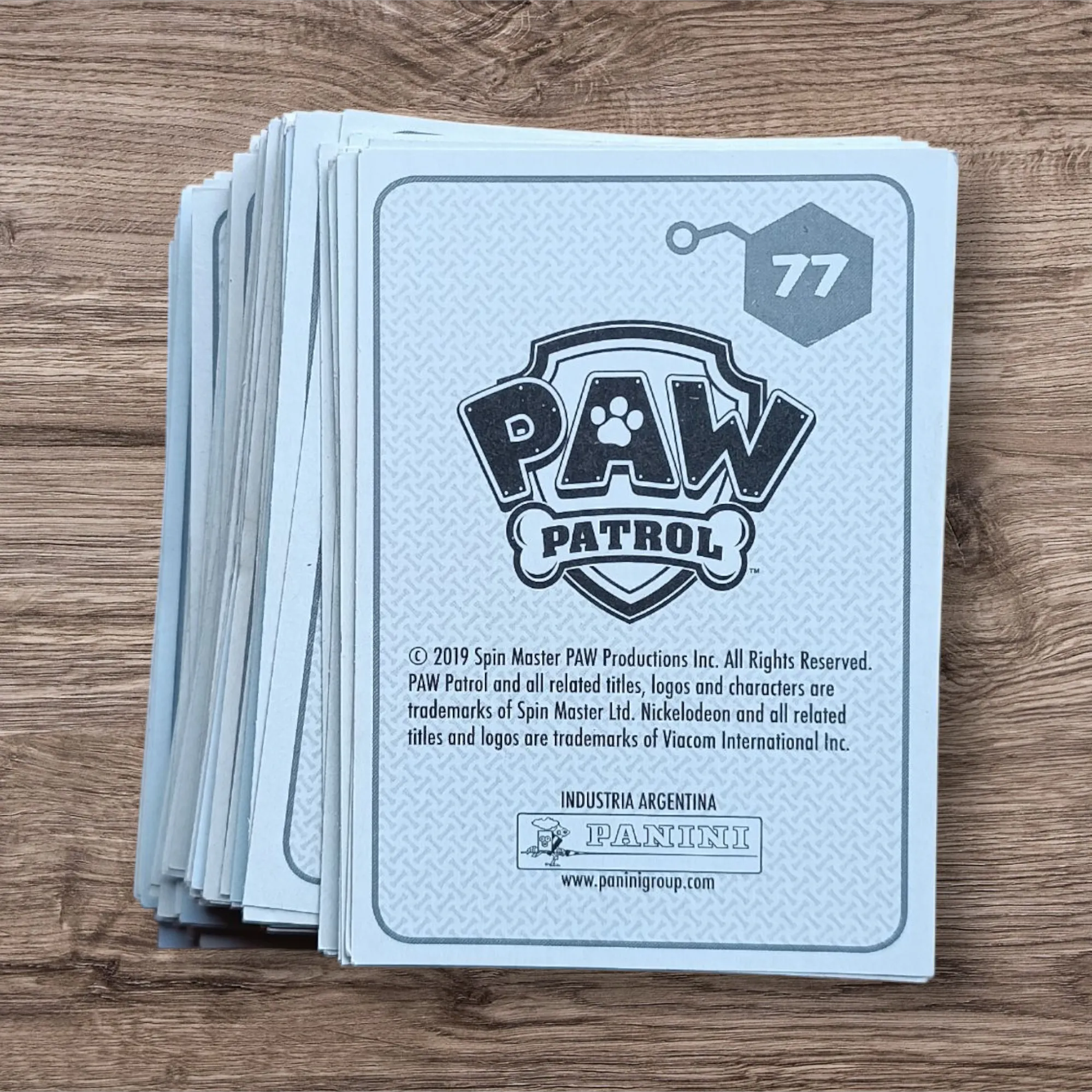 Lote 140 figuritas sin repetir Paw Patrol