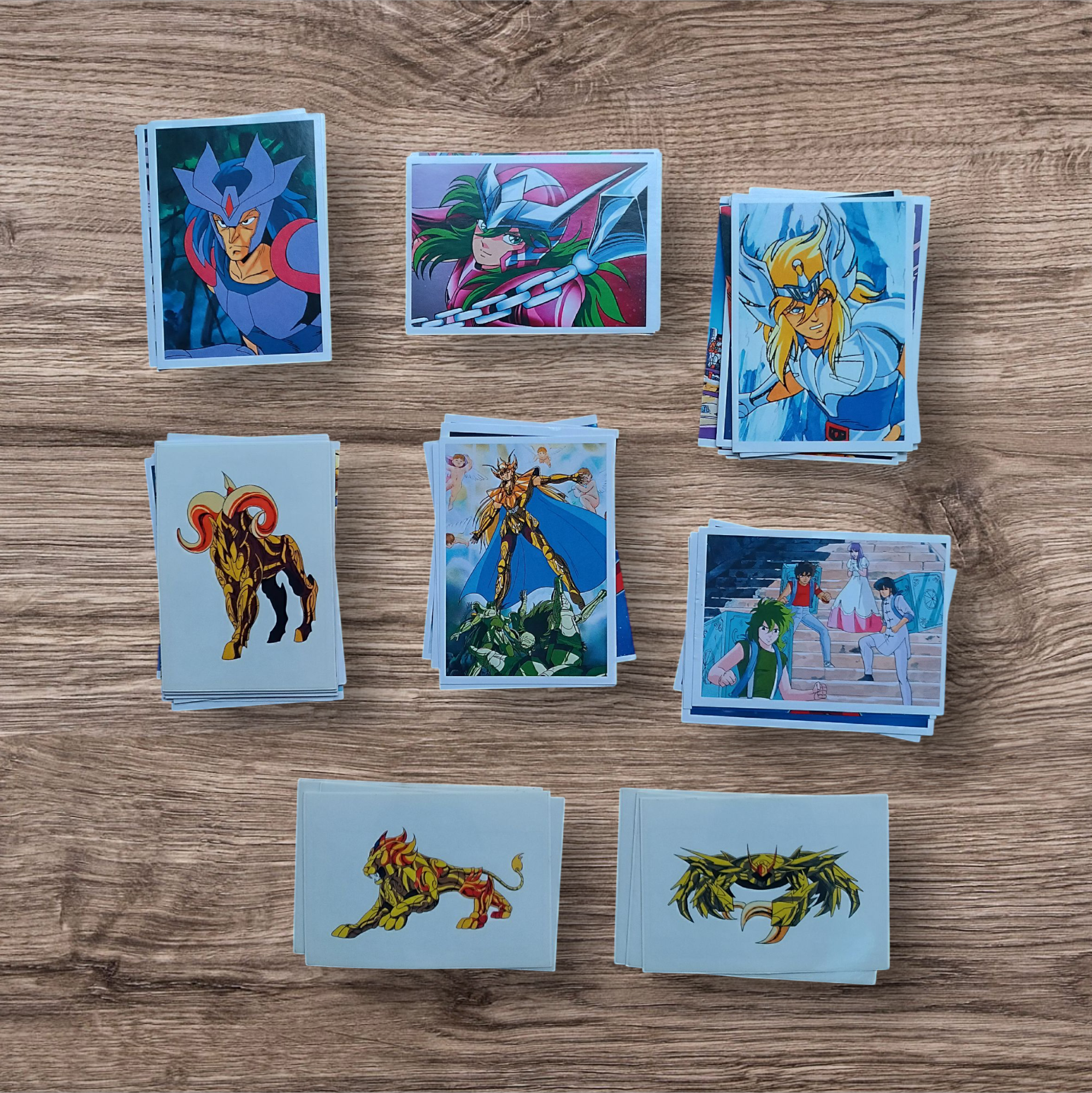 Lote 51 figuritas Caballeros del Zodiaco