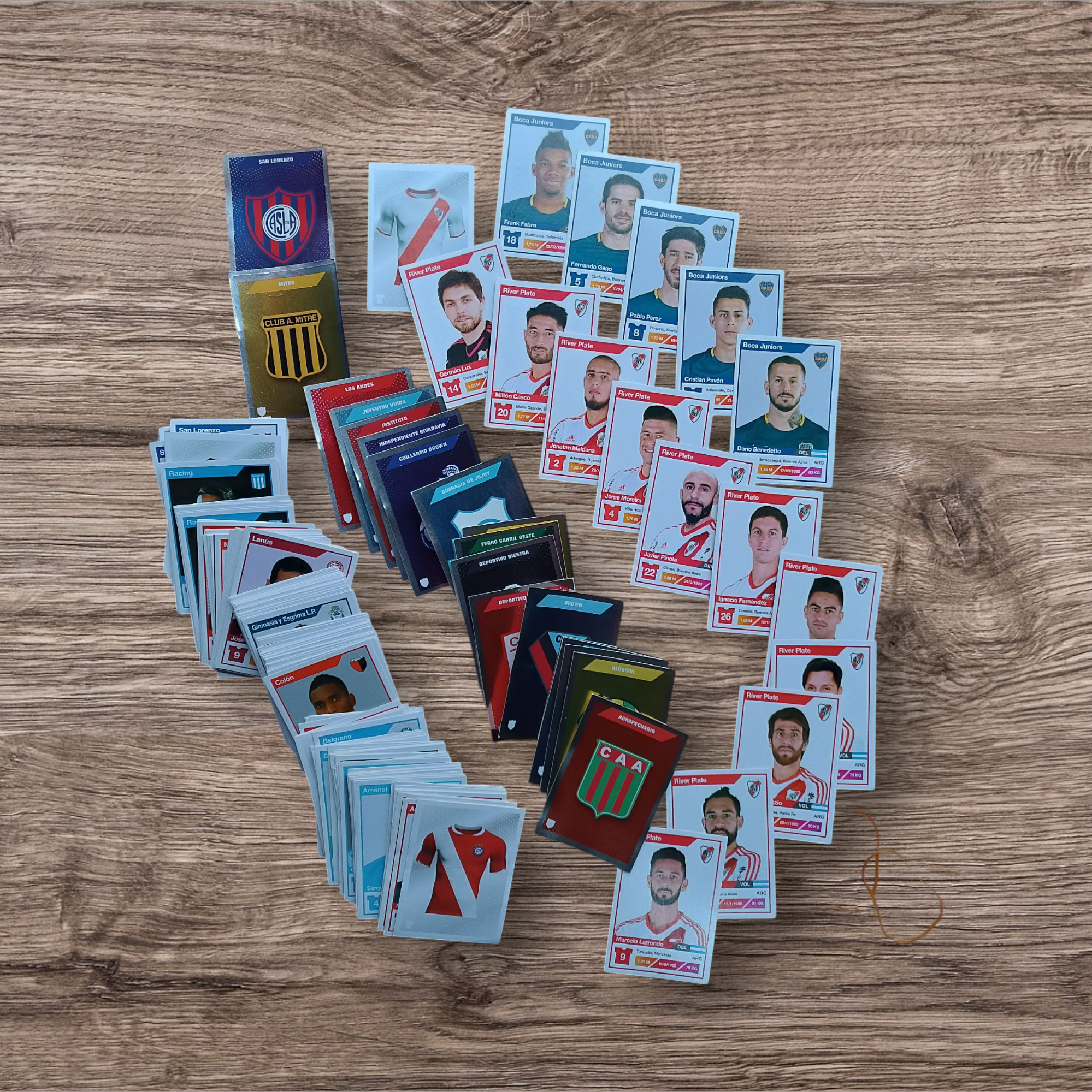 Lote 295 figuritas sin repetir Fútbol Argentino 2017/2018