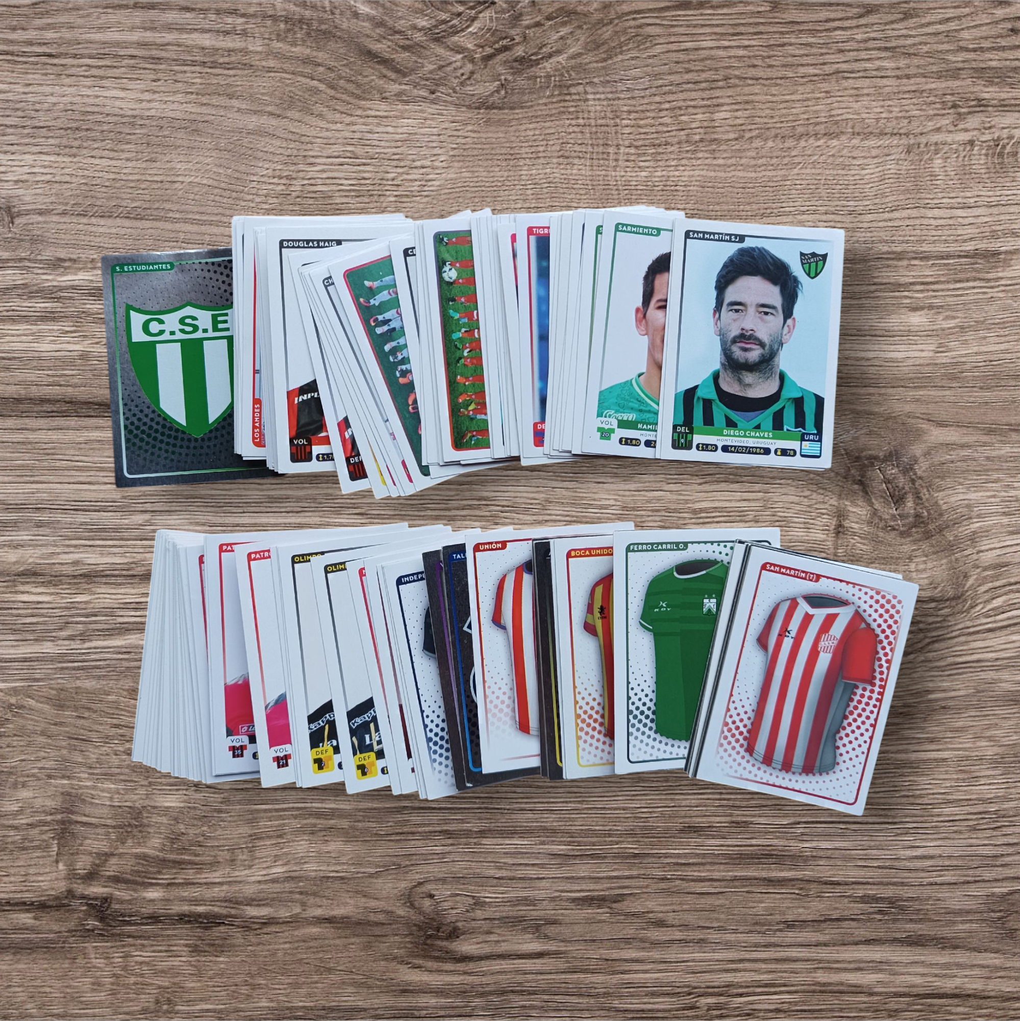 Lote 107 figuritas sin repetir Fútbol Argentino 2016